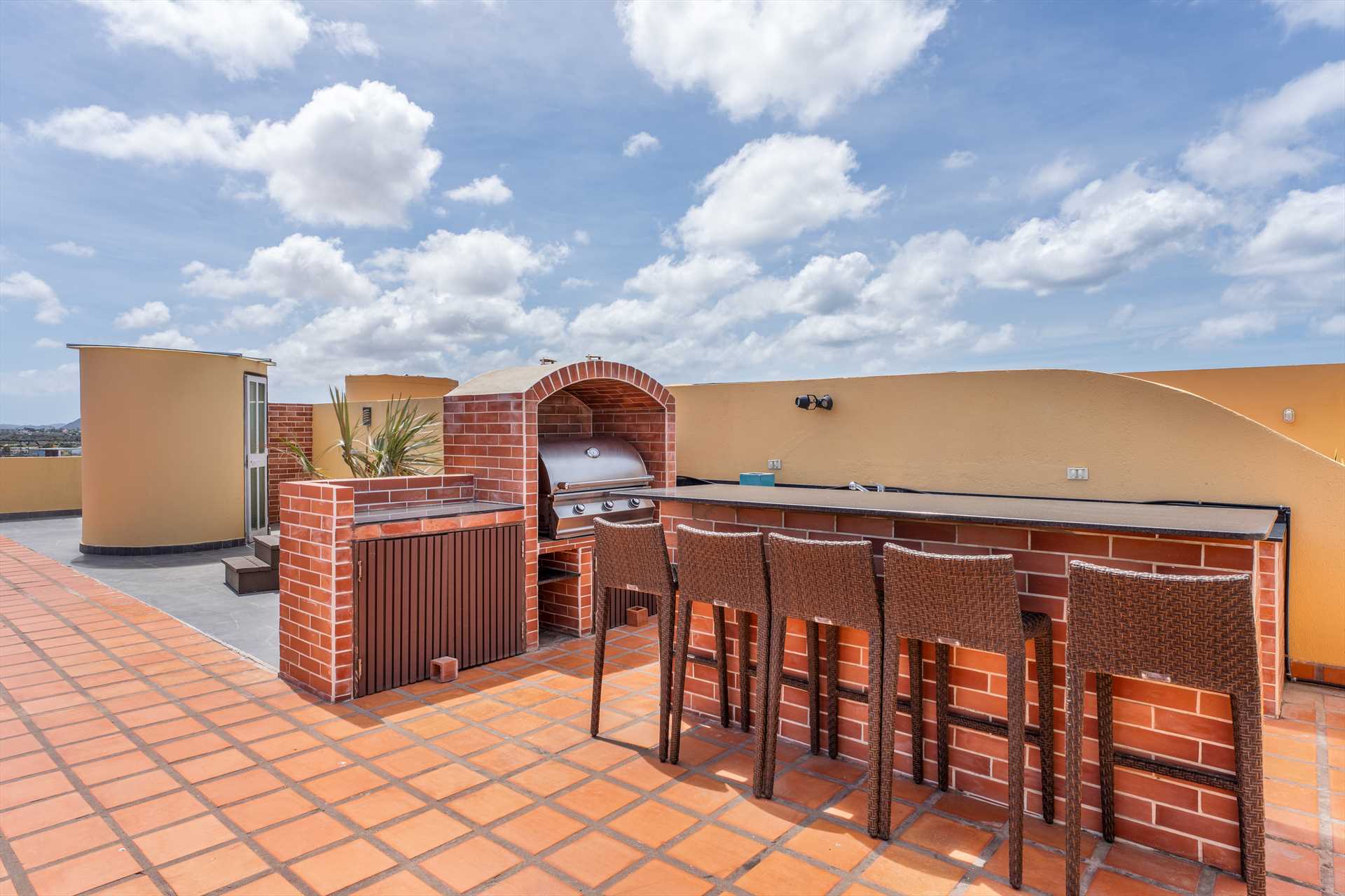 Surround View Four-bedroom Penthouse - P516