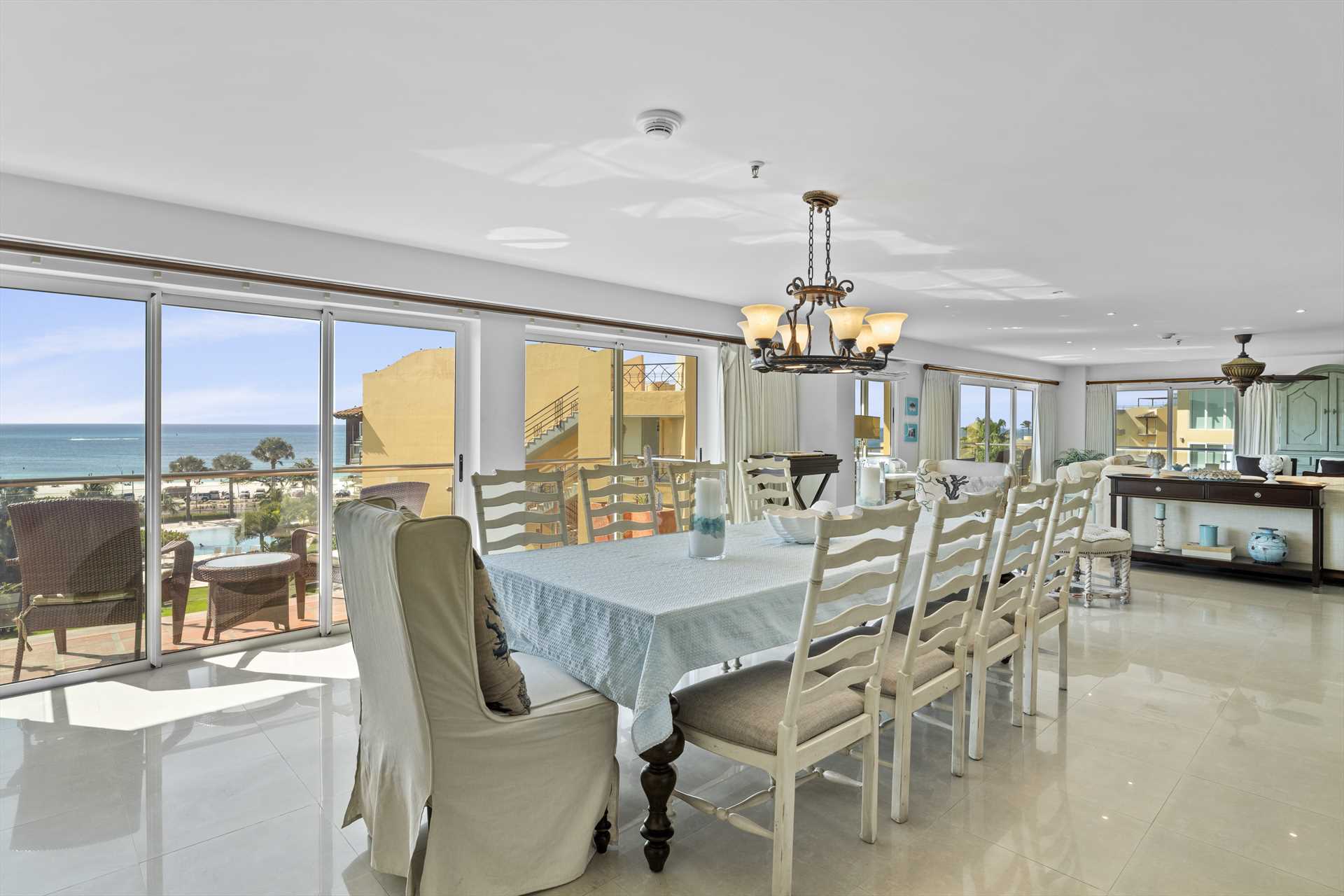 Surround View Four-bedroom Penthouse - P516
