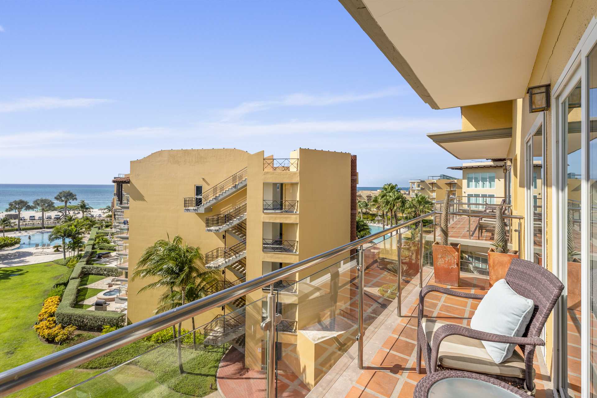 Surround View Four-bedroom Penthouse - P516