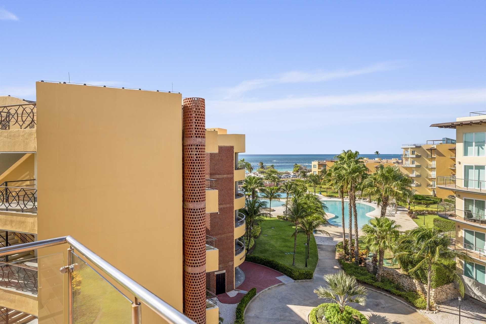 Surround View Four-bedroom Penthouse - P516
