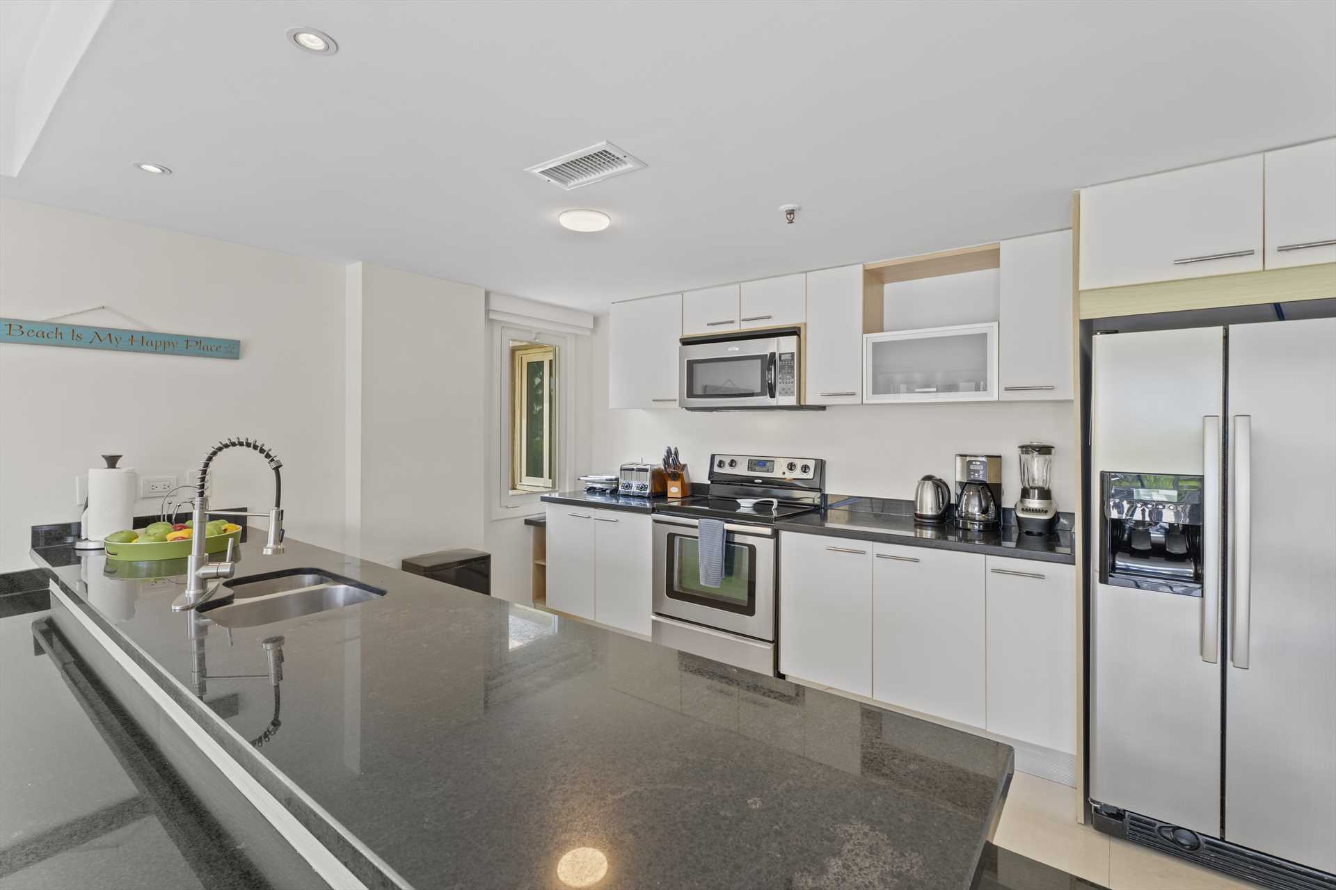 Coral Sea Garden Three-bedroom condo - P116