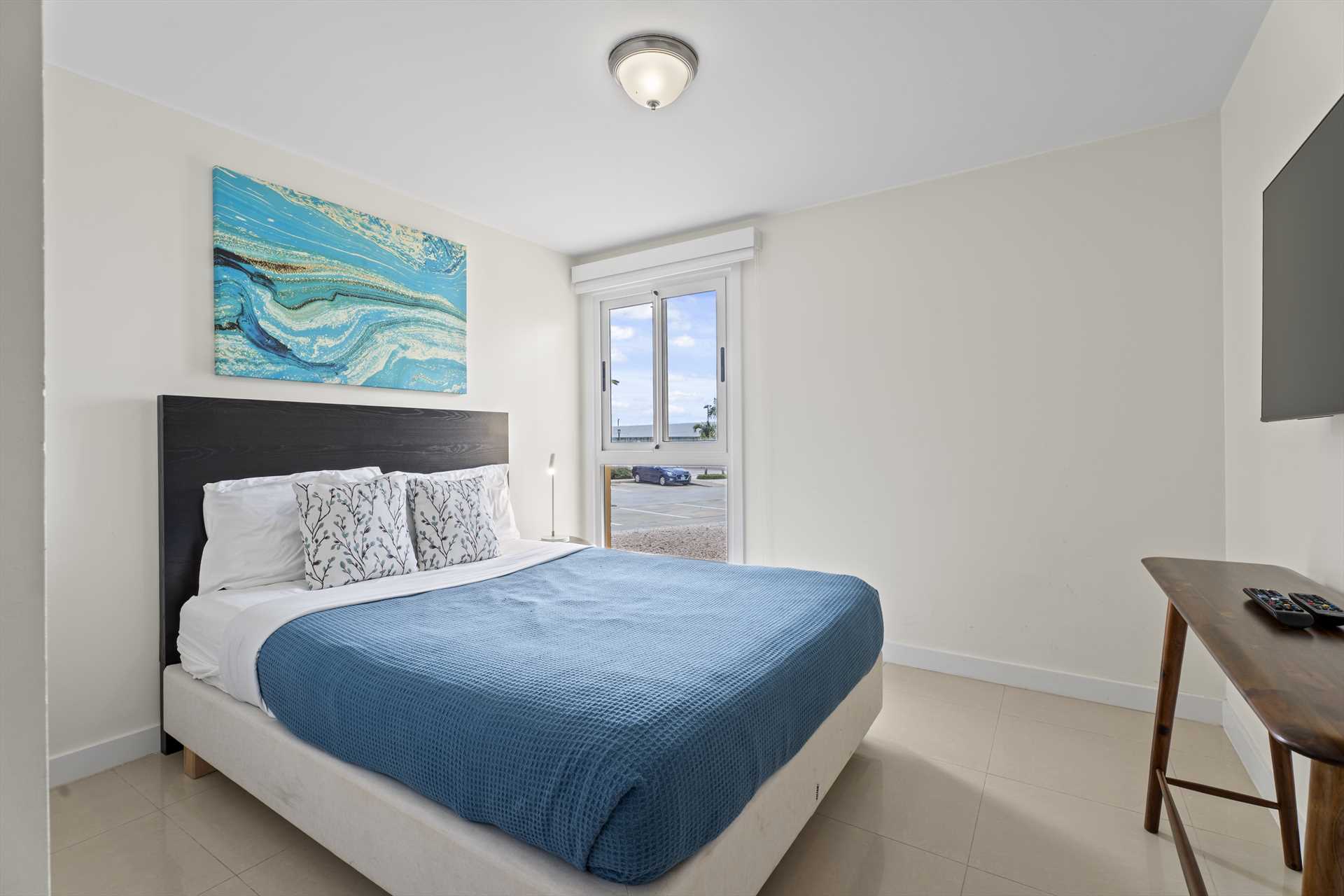 Coral Sea Garden Three-bedroom condo - P116