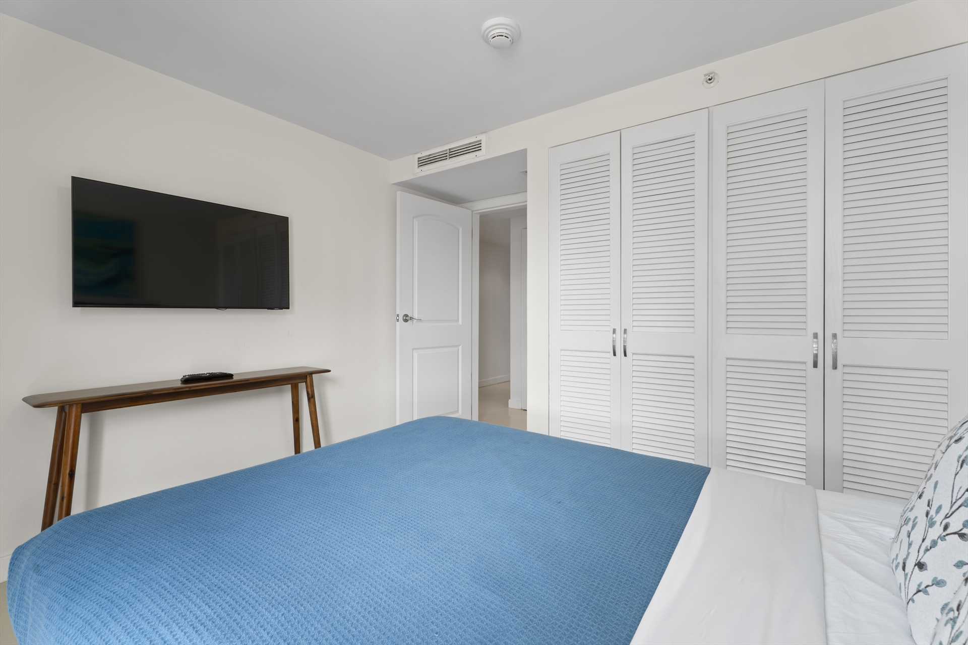Coral Sea Garden Three-bedroom condo - P116