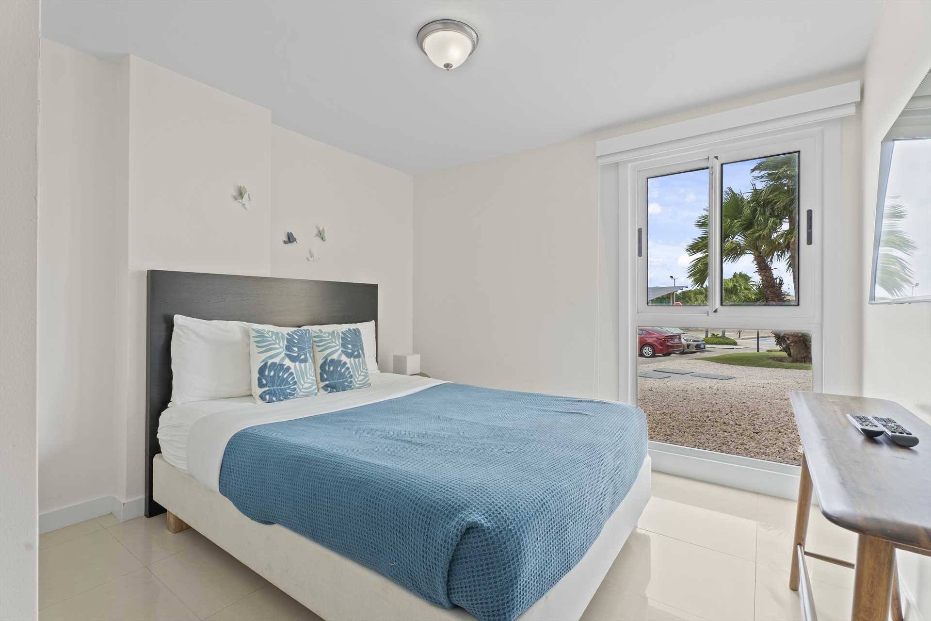 Coral Sea Garden Three-bedroom condo - P116