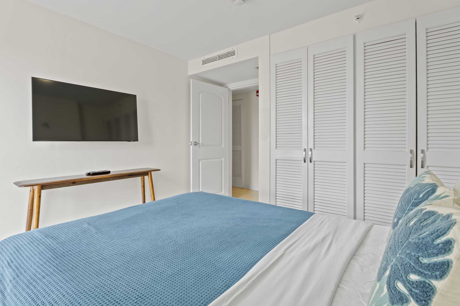 Coral Sea Garden Three-bedroom condo - P116