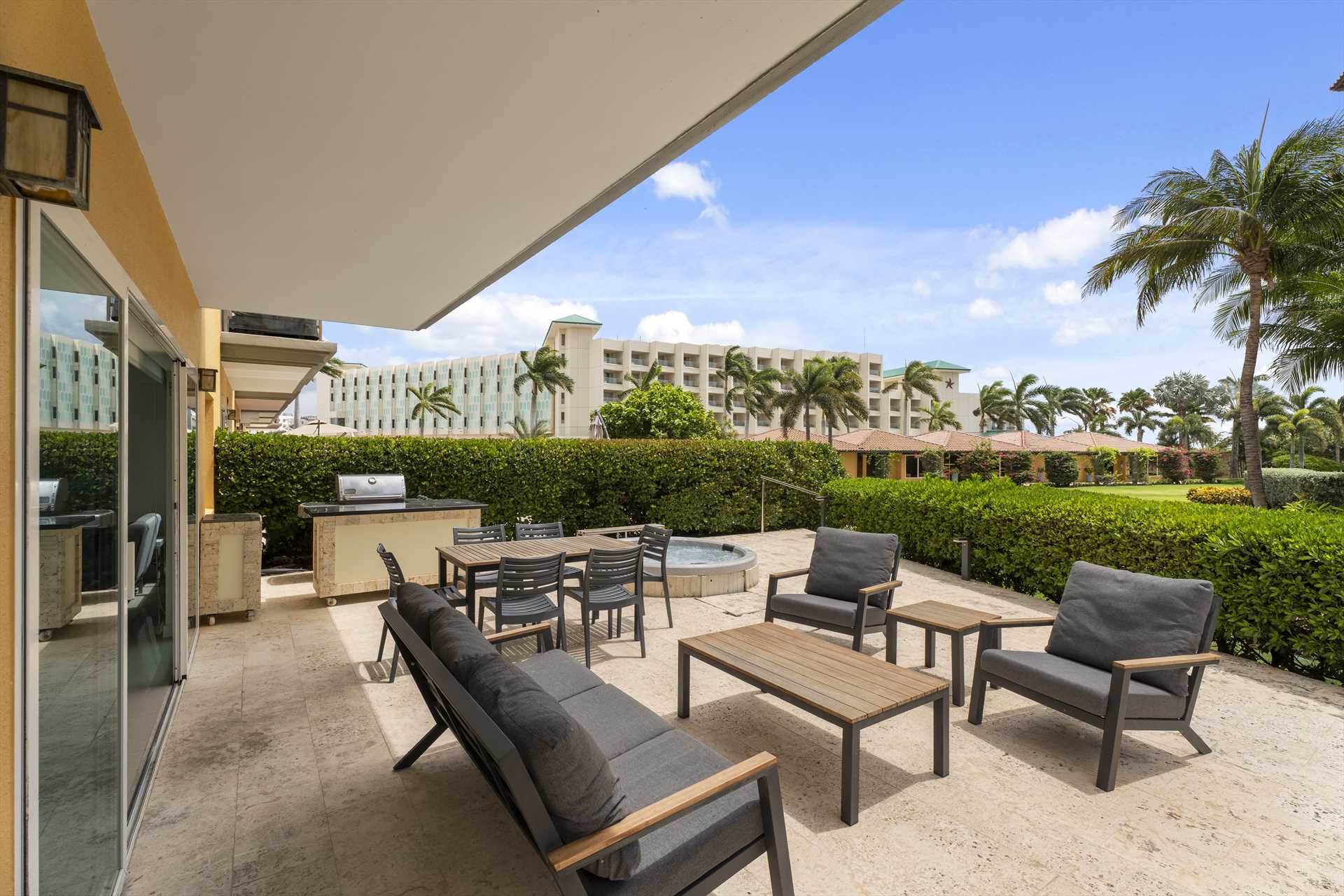 Coral Sea Garden Three-bedroom condo - P116