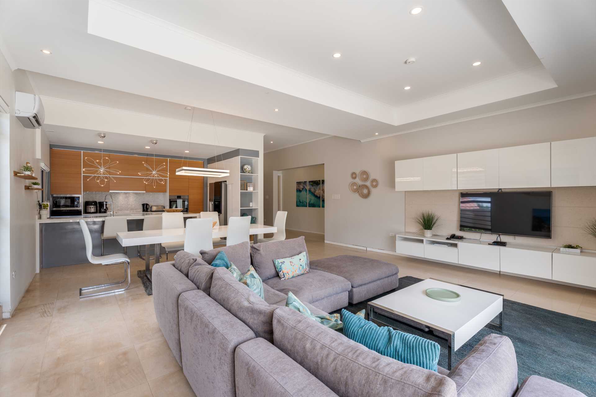 Elegant Escape Four-bedroom villa - CD03