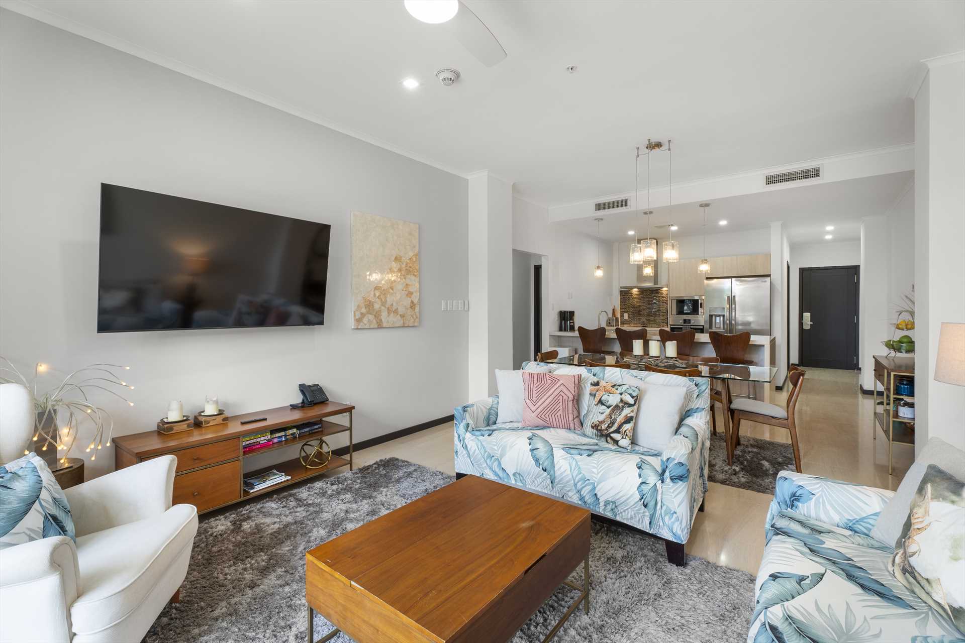 Diamond Garden Two-bedroom condo - LV104