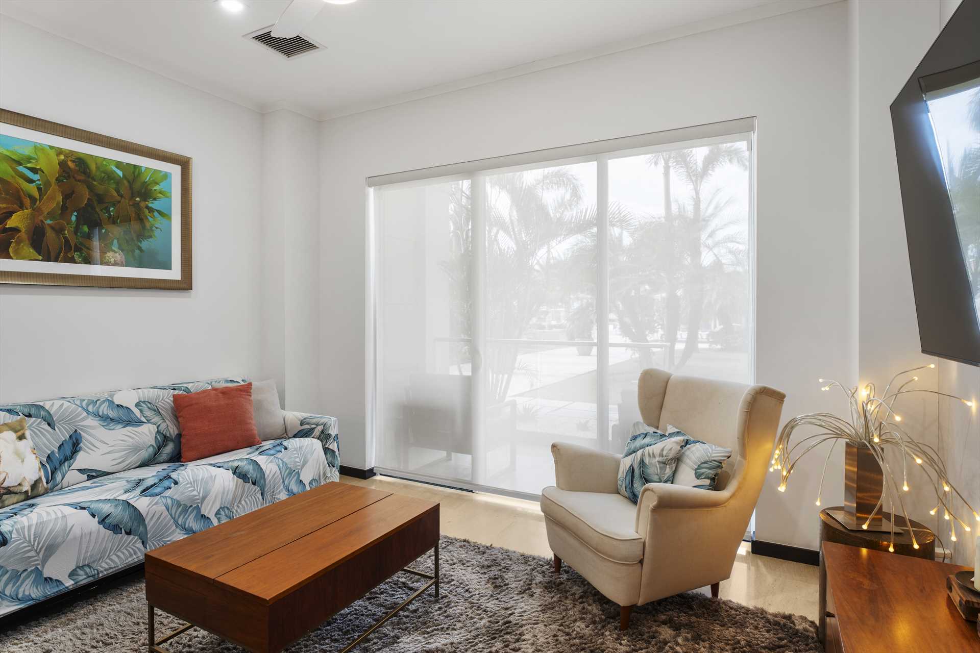 Diamond Garden Two-bedroom condo - LV104