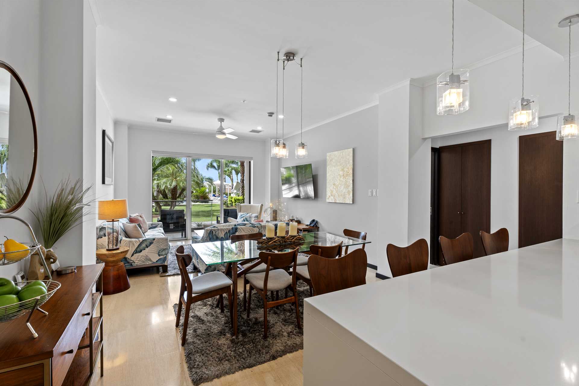 Diamond Garden Two-bedroom condo - LV104