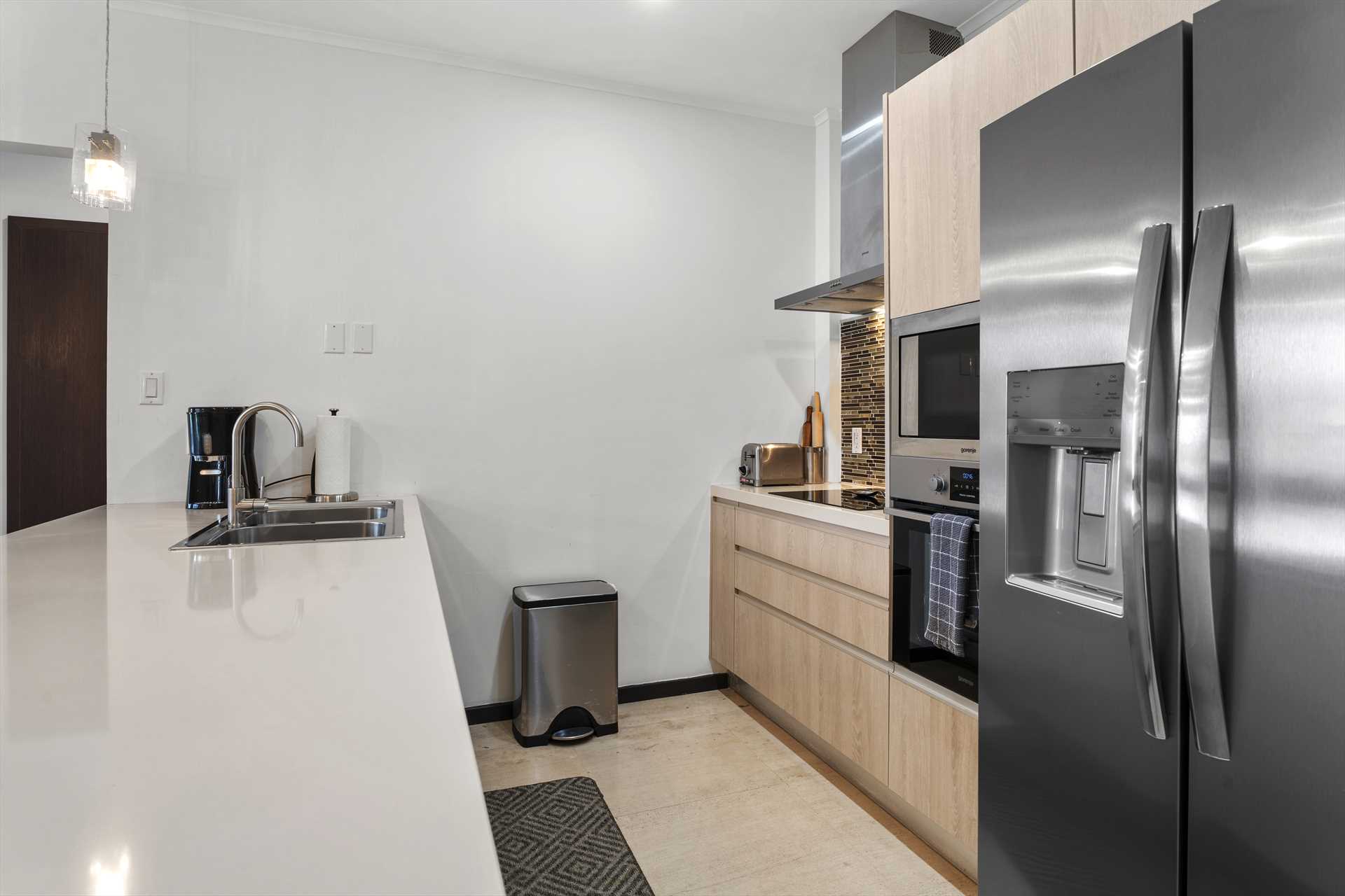 Diamond Garden Two-bedroom condo - LV104