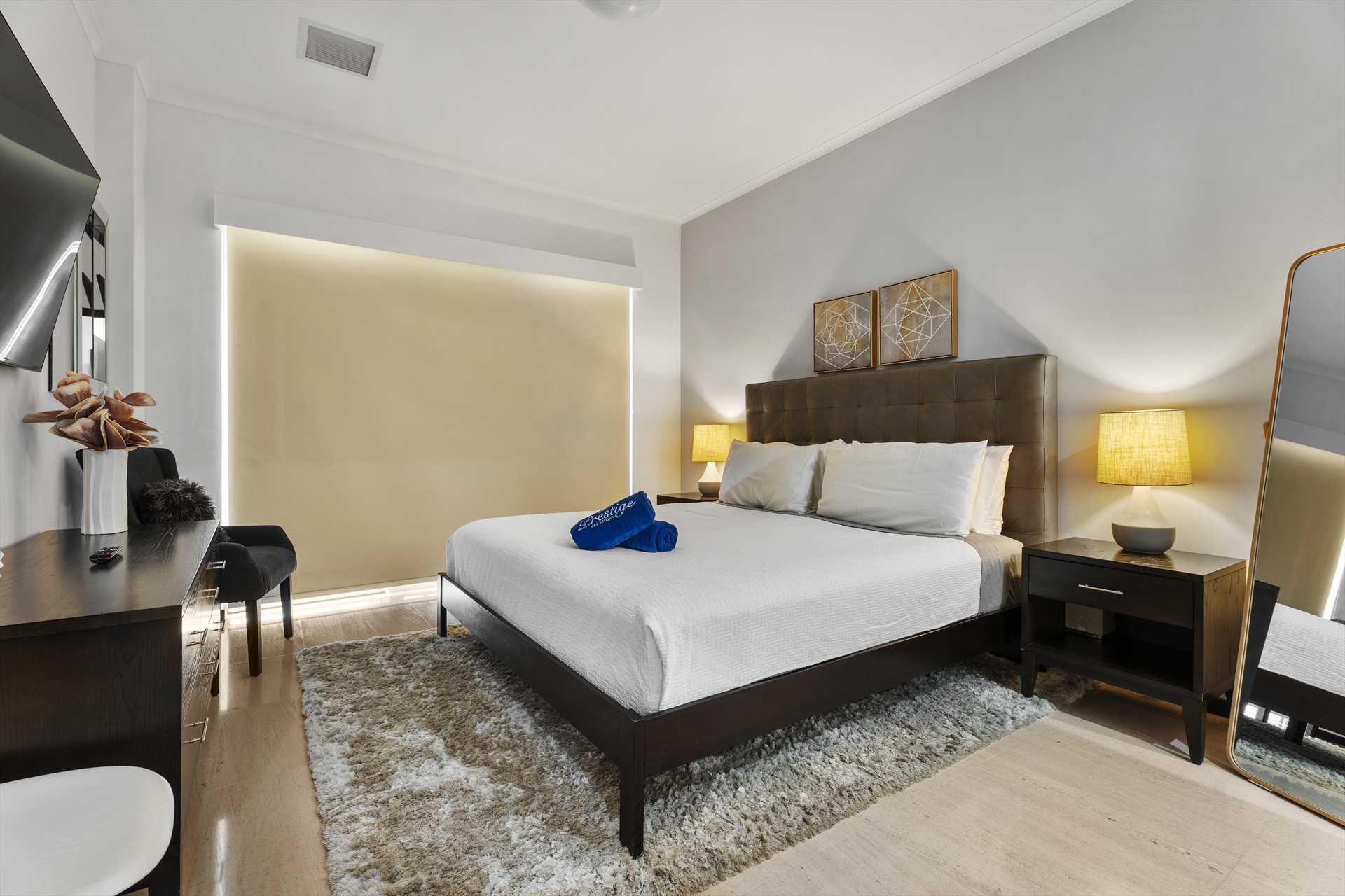 Diamond Garden Two-bedroom condo - LV104