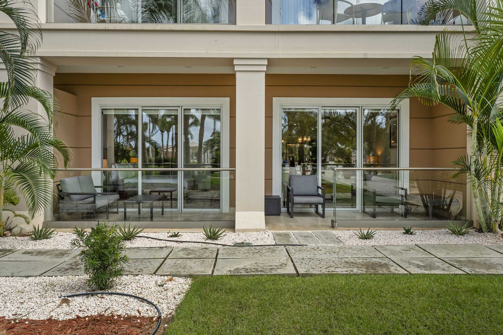 Diamond Garden Two-bedroom condo - LV104