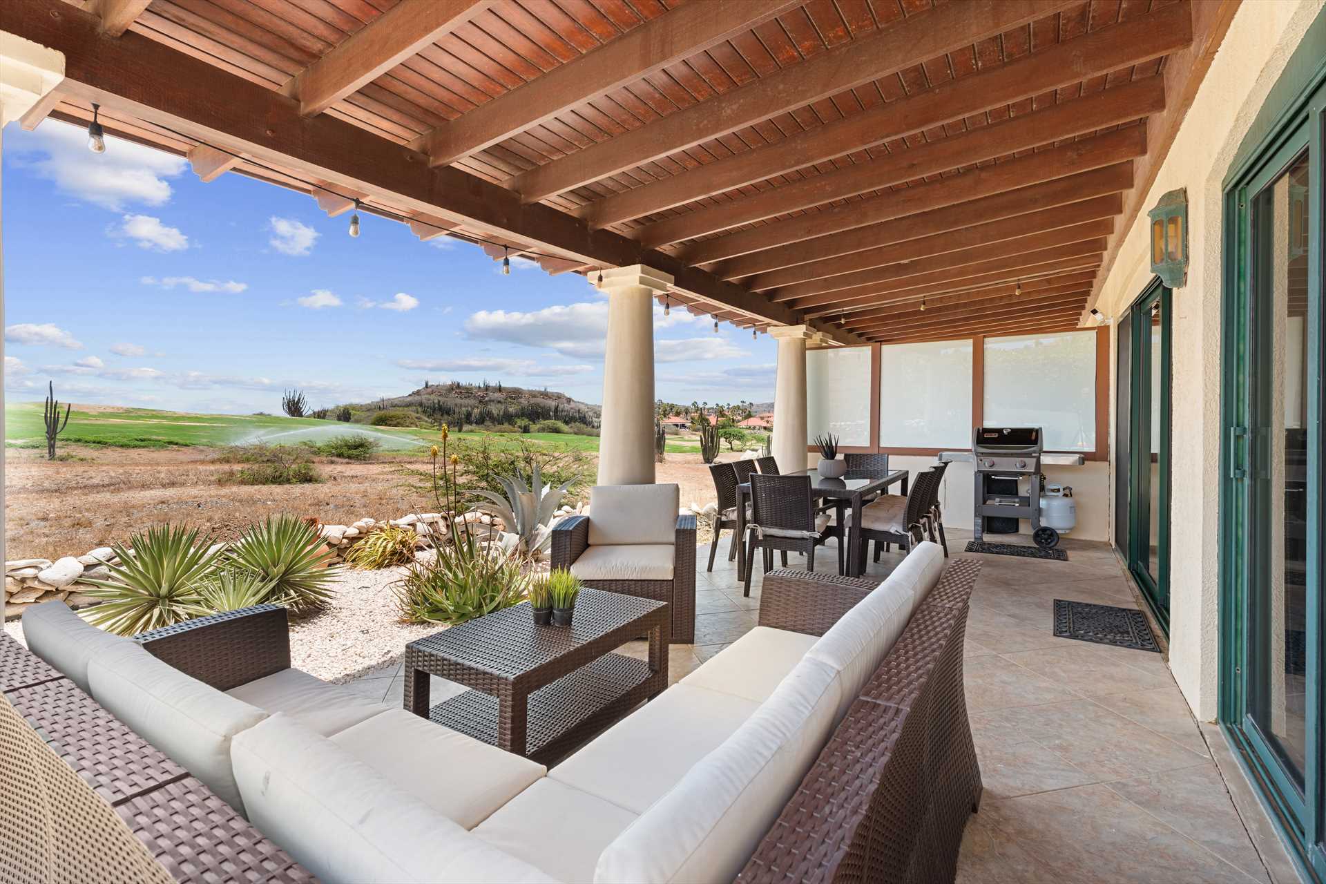 Golf Royale Three-bedroom townhome - LP30B thumbnail 3