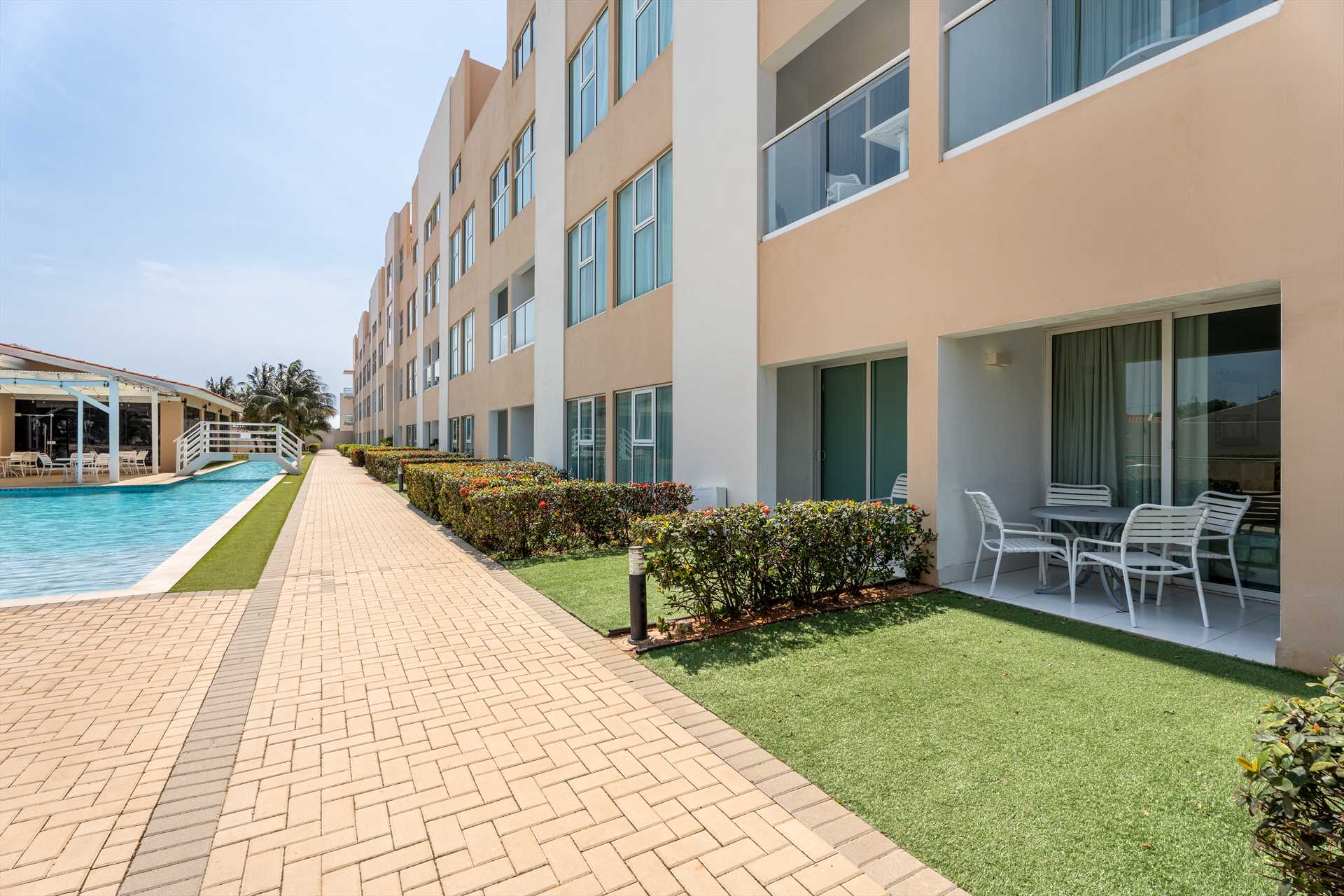 Terrace Escape Two-bedroom condo - AL117 thumbnail 3