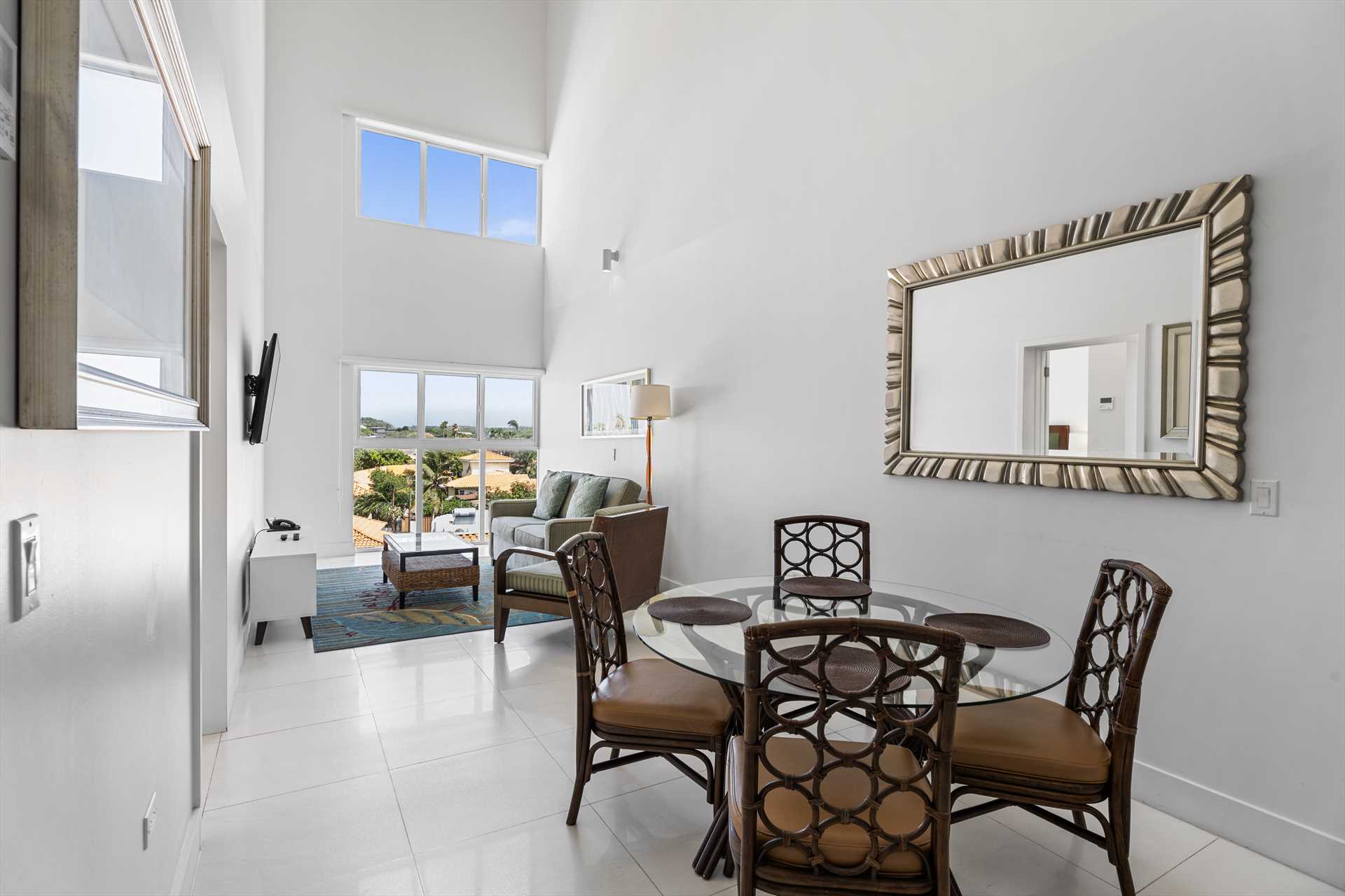 Vista Blue Two-bedroom condo - AL313