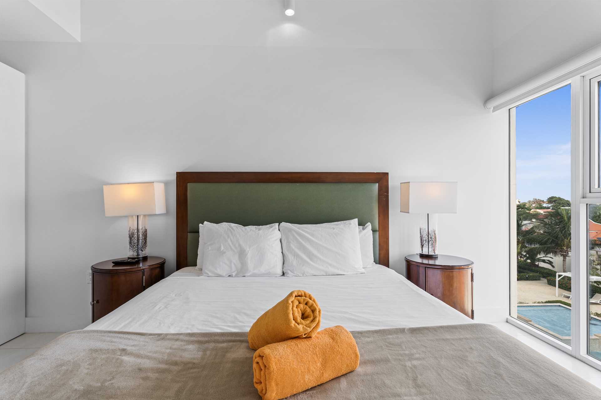 Vista Blue Two-bedroom condo - AL313
