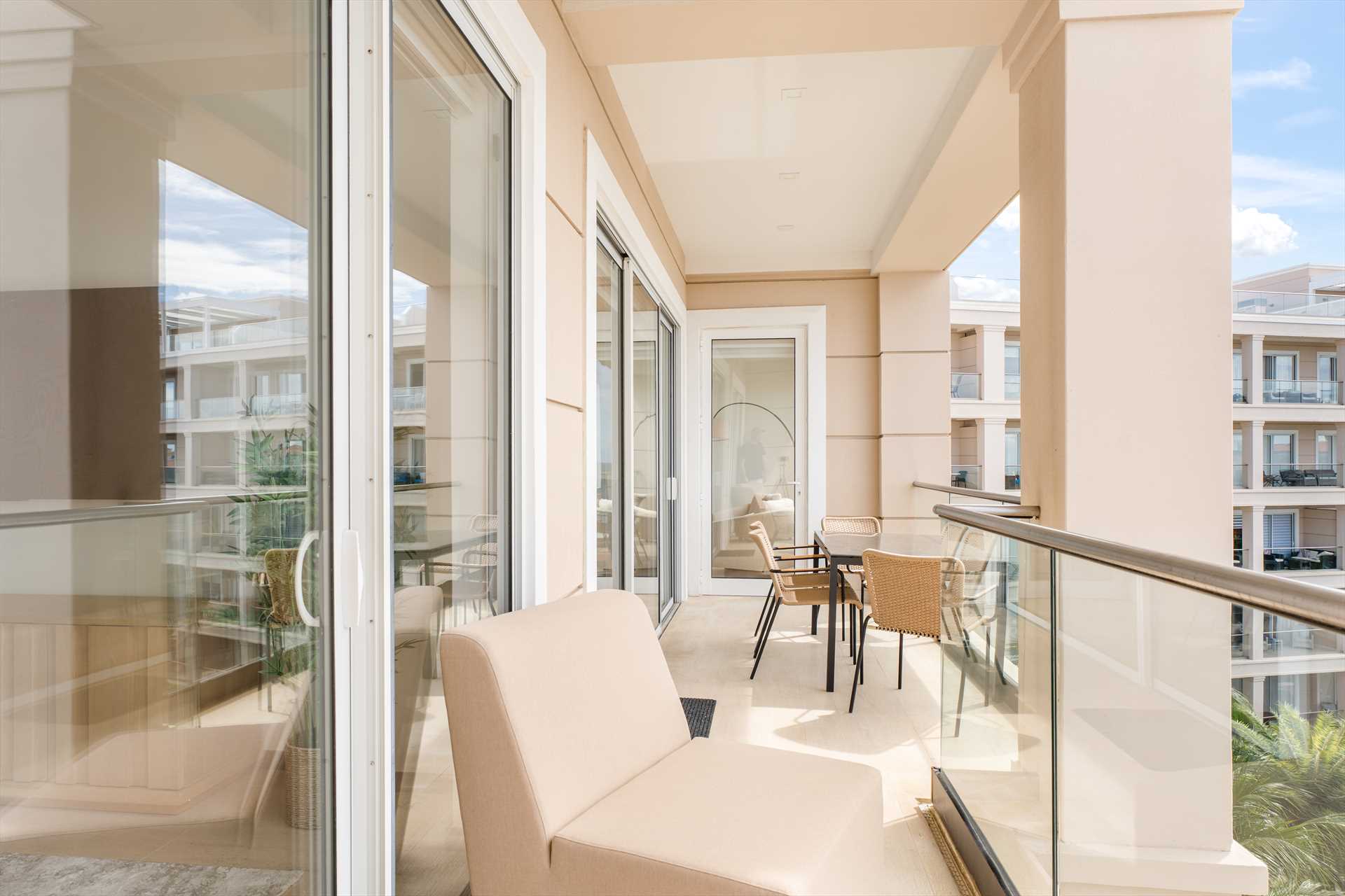 Eagle's Nest Luxury Two-bedroom condo - LV508
