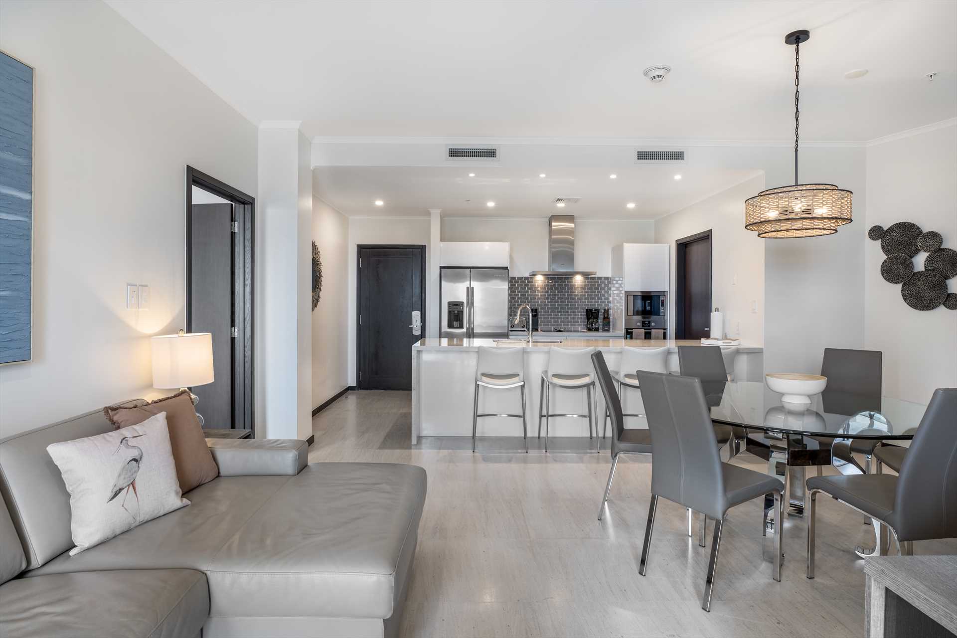 Sundown Bliss View Two-bedroom condo - LV606
