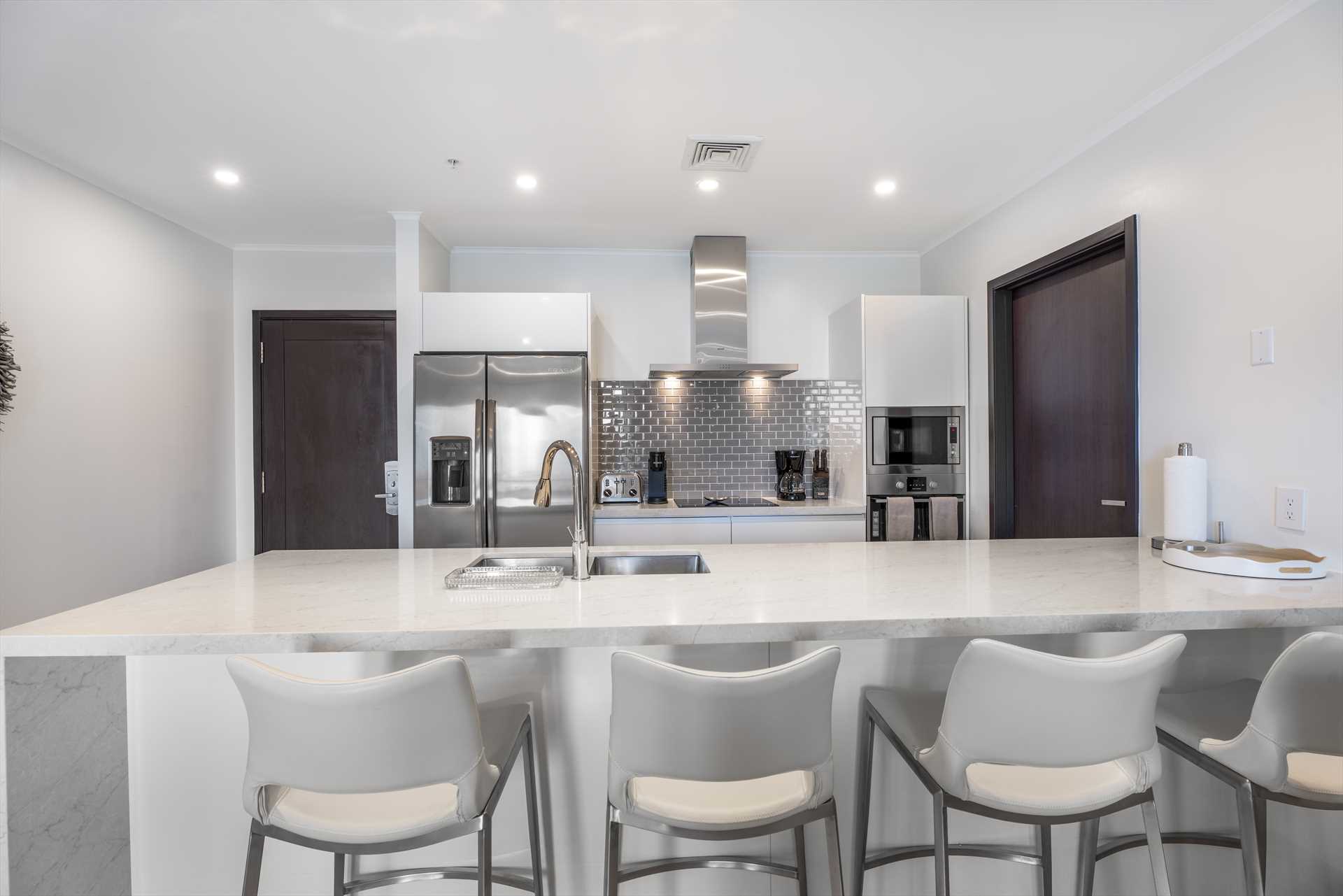 Sundown Bliss View Two-bedroom condo - LV606