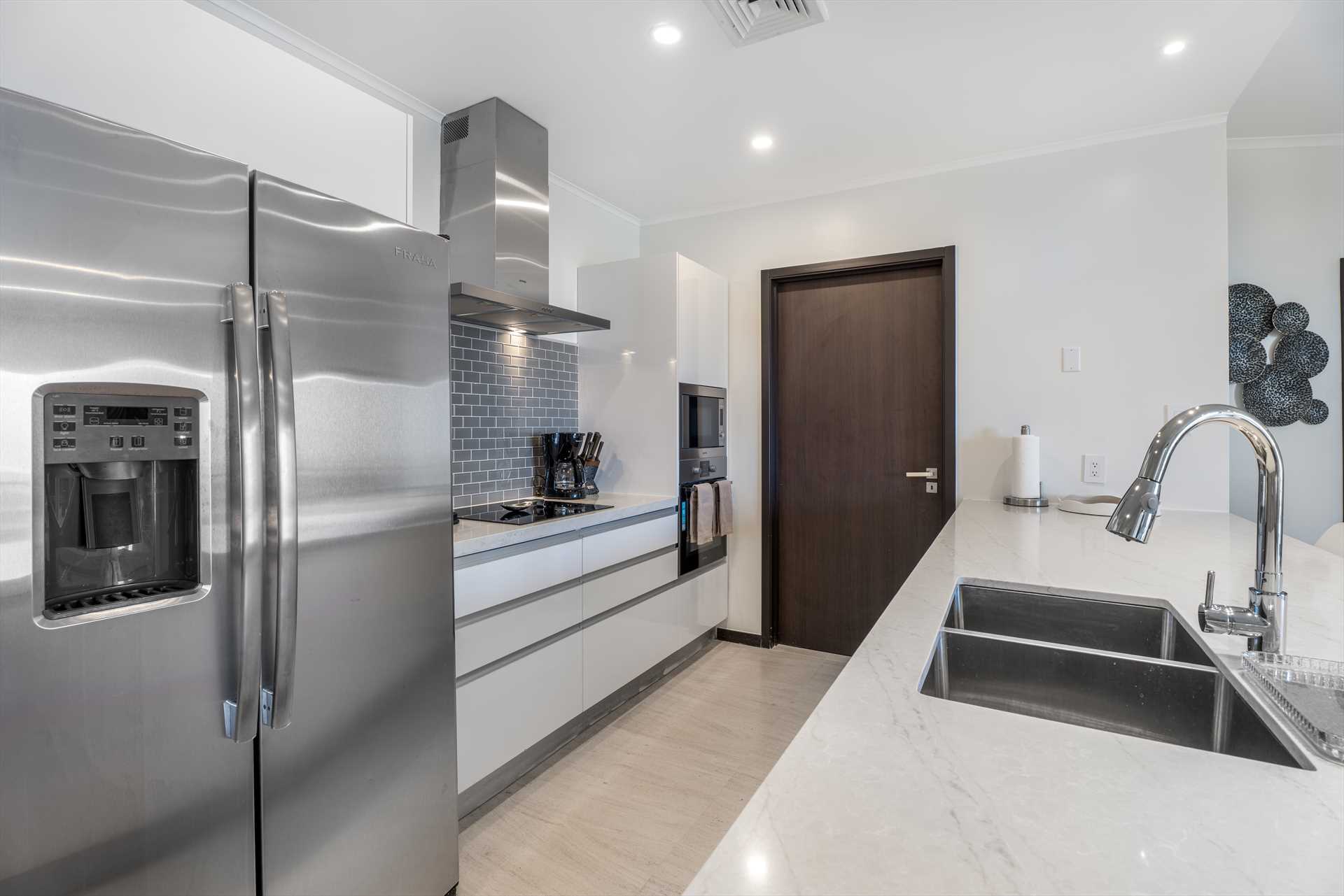 Sundown Bliss View Two-bedroom condo - LV606