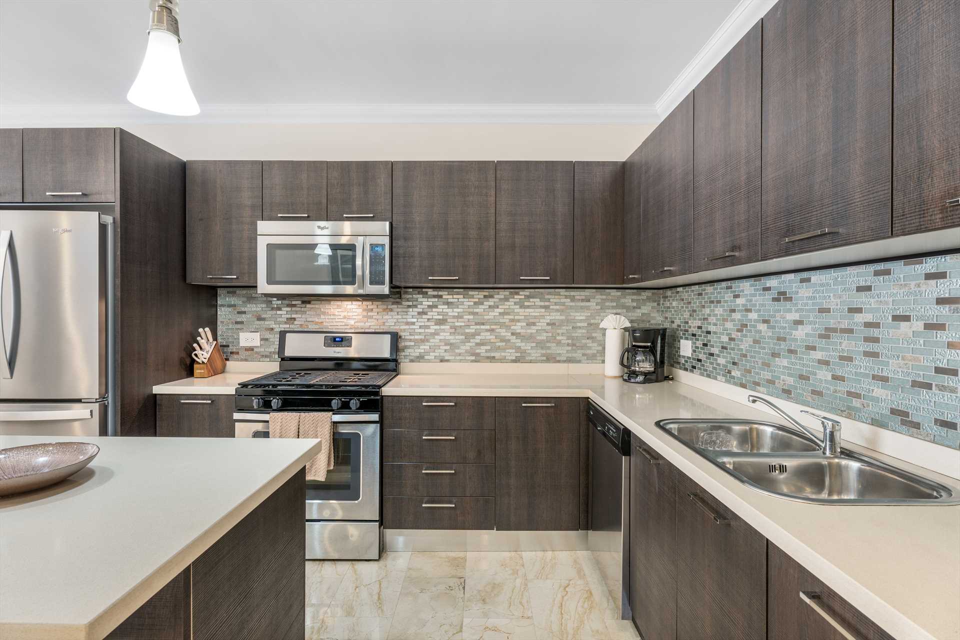 Diamond Palm Two-bedroom condo - PC103