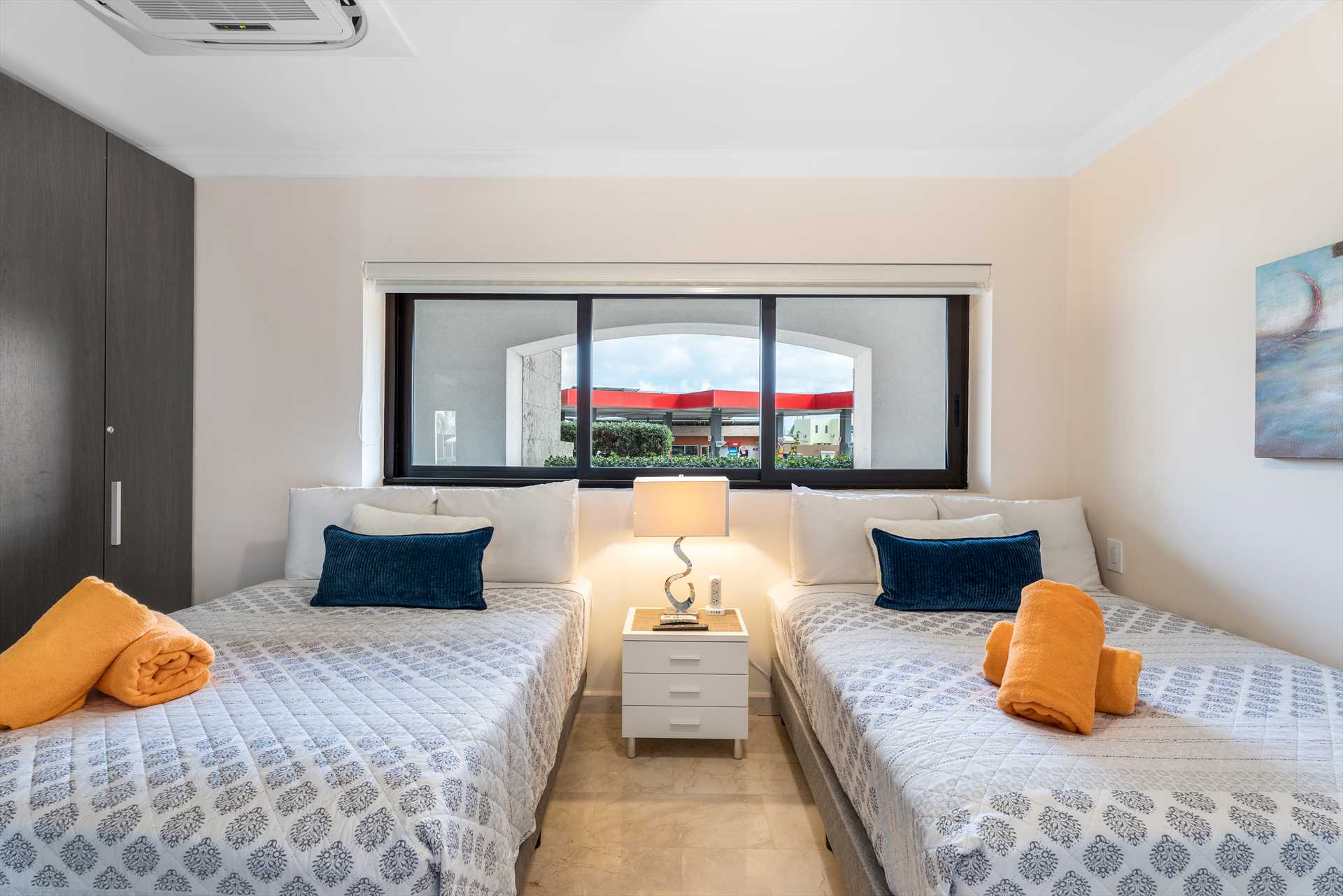 Diamond Palm Two-bedroom condo - PC103