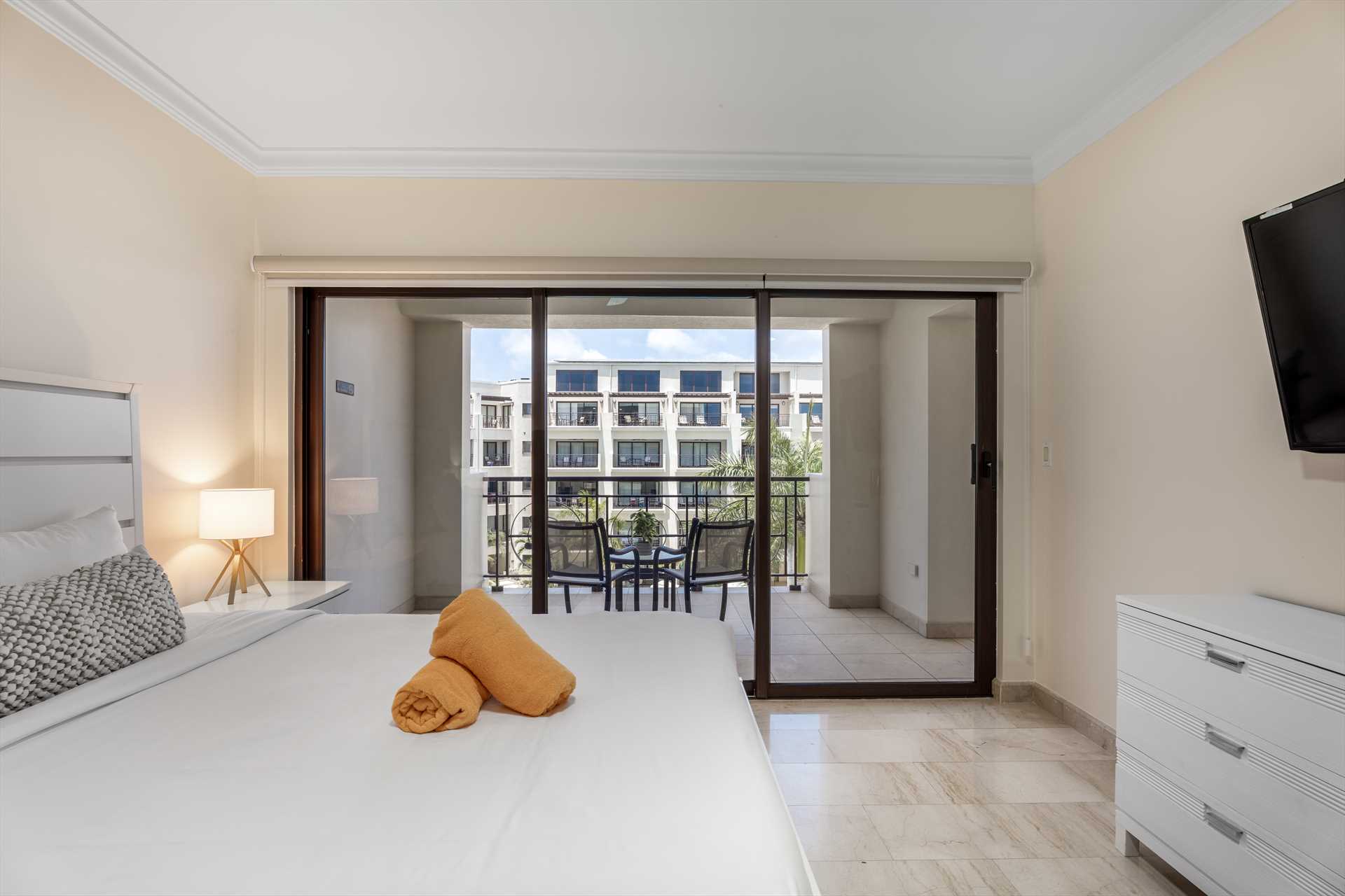 Sunset Palm Three-bedroom condo - PC404A