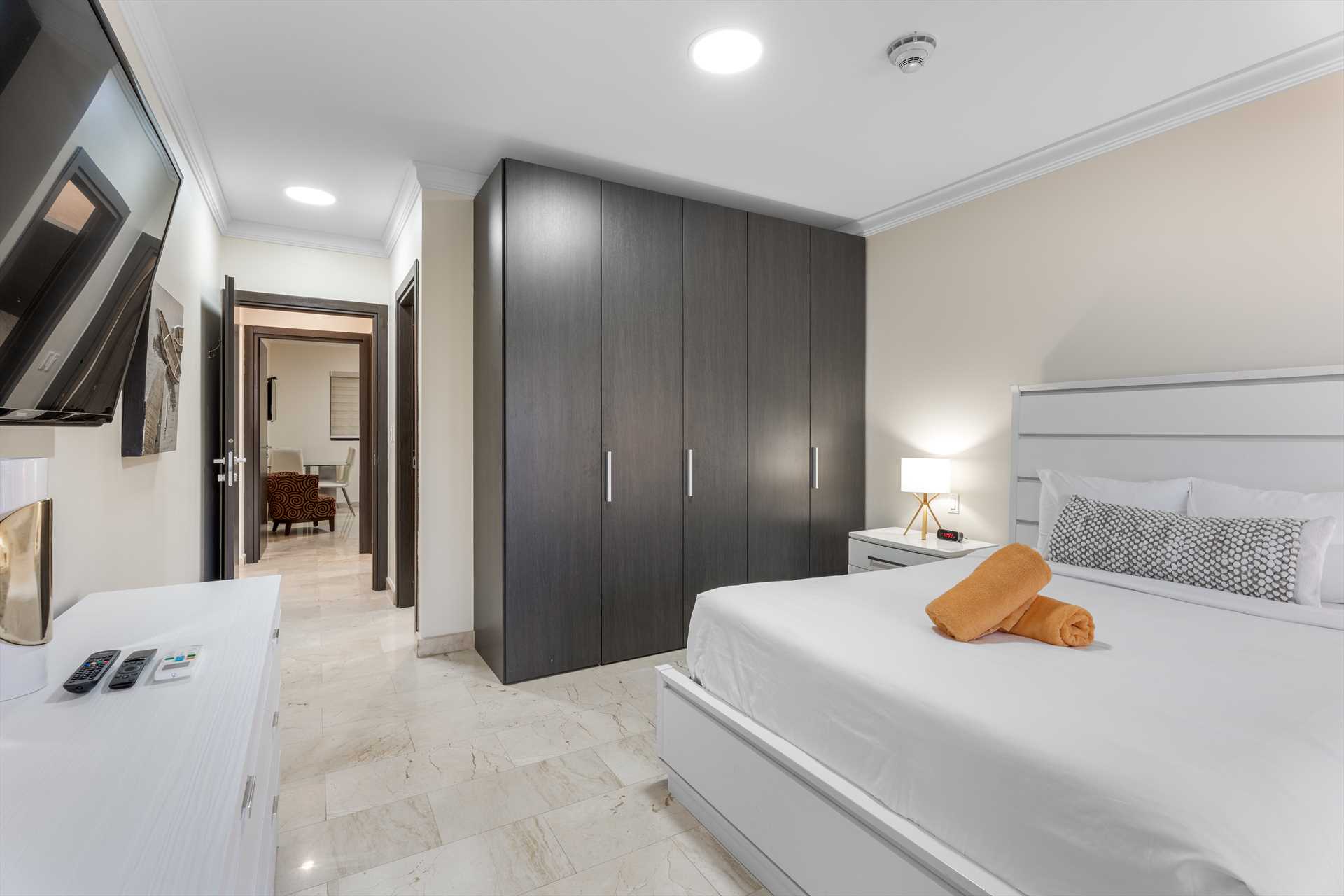 Sunset Palm Three-bedroom condo - PC404A
