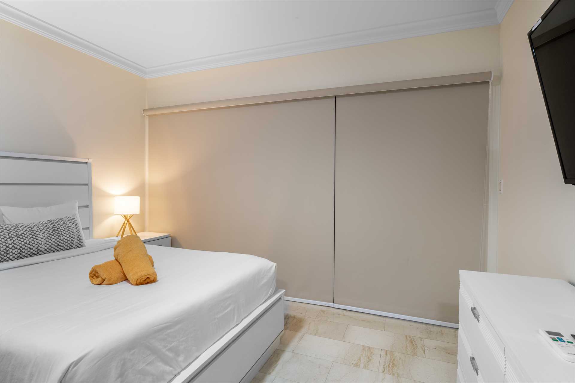 Sunset Palm Three-bedroom condo - PC404A