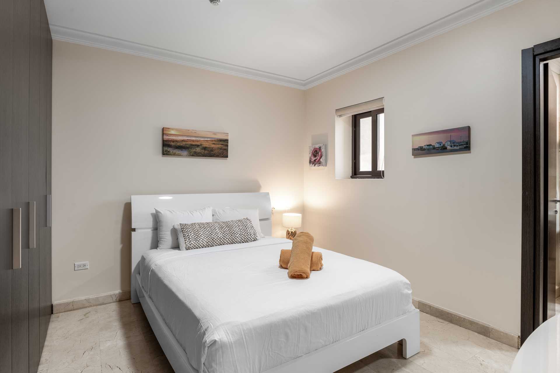 Sunset Palm Three-bedroom condo - PC404A