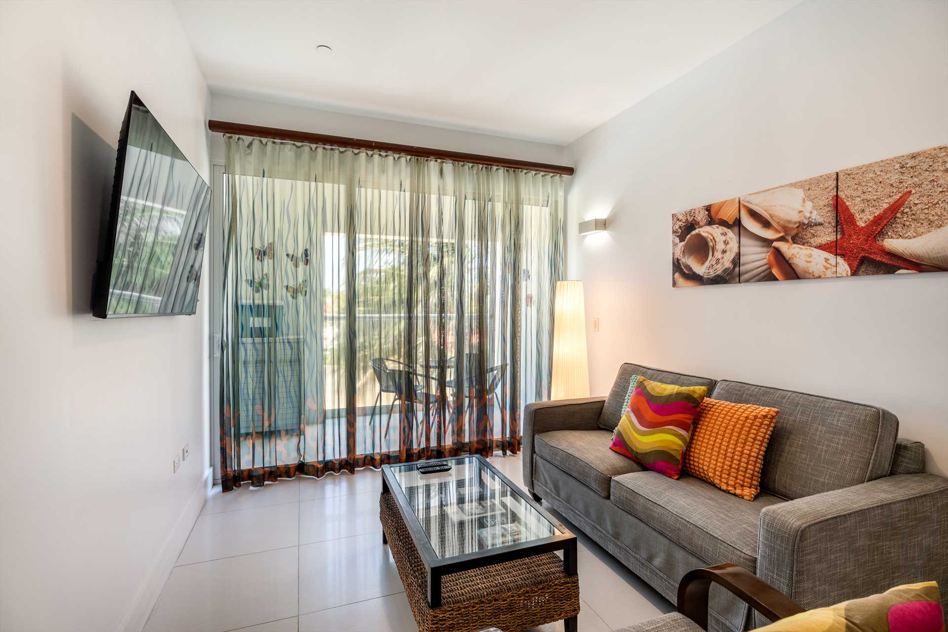 Island Breeze Two-bedroom condo - AL207
