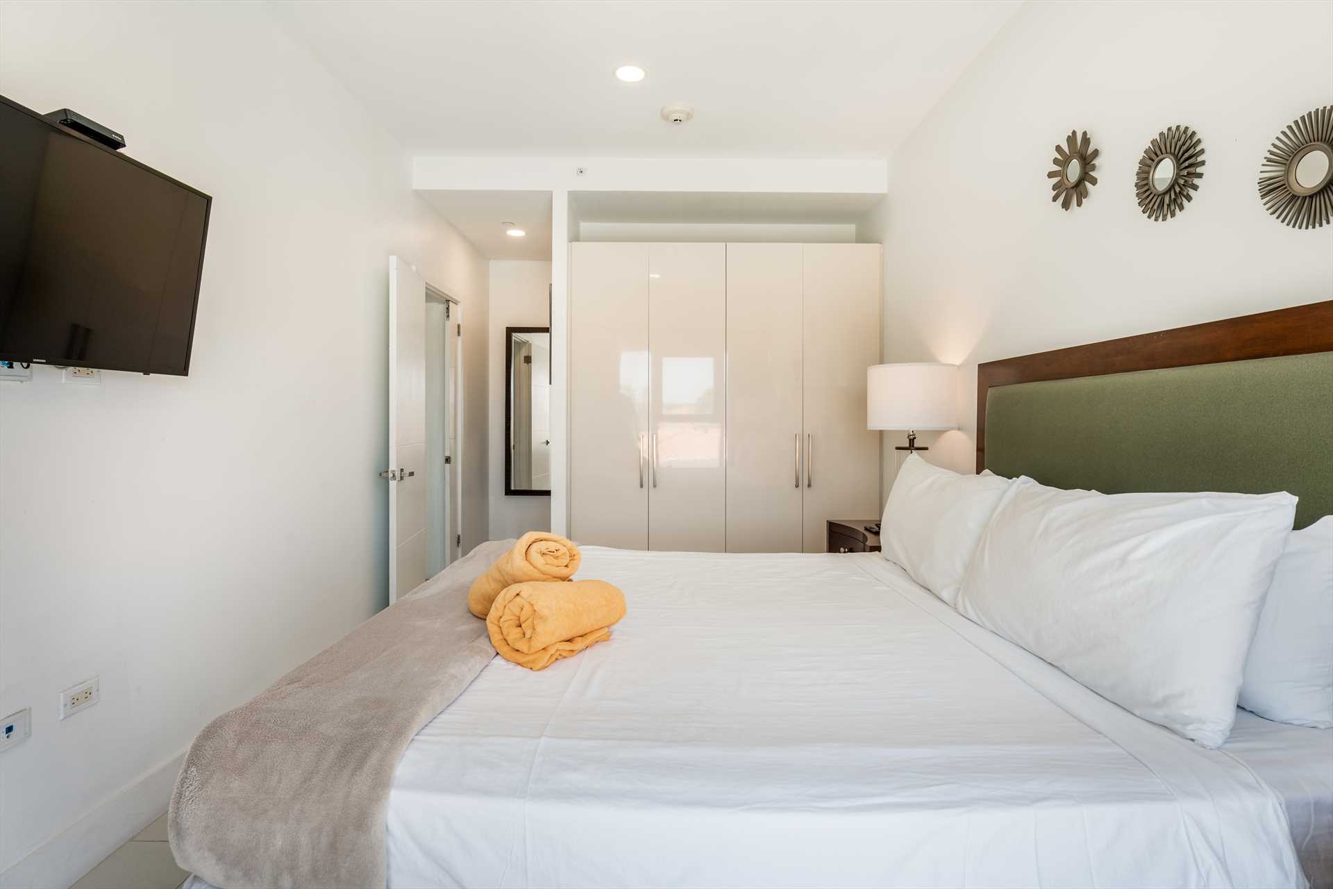 Island Breeze Two-bedroom condo - AL207