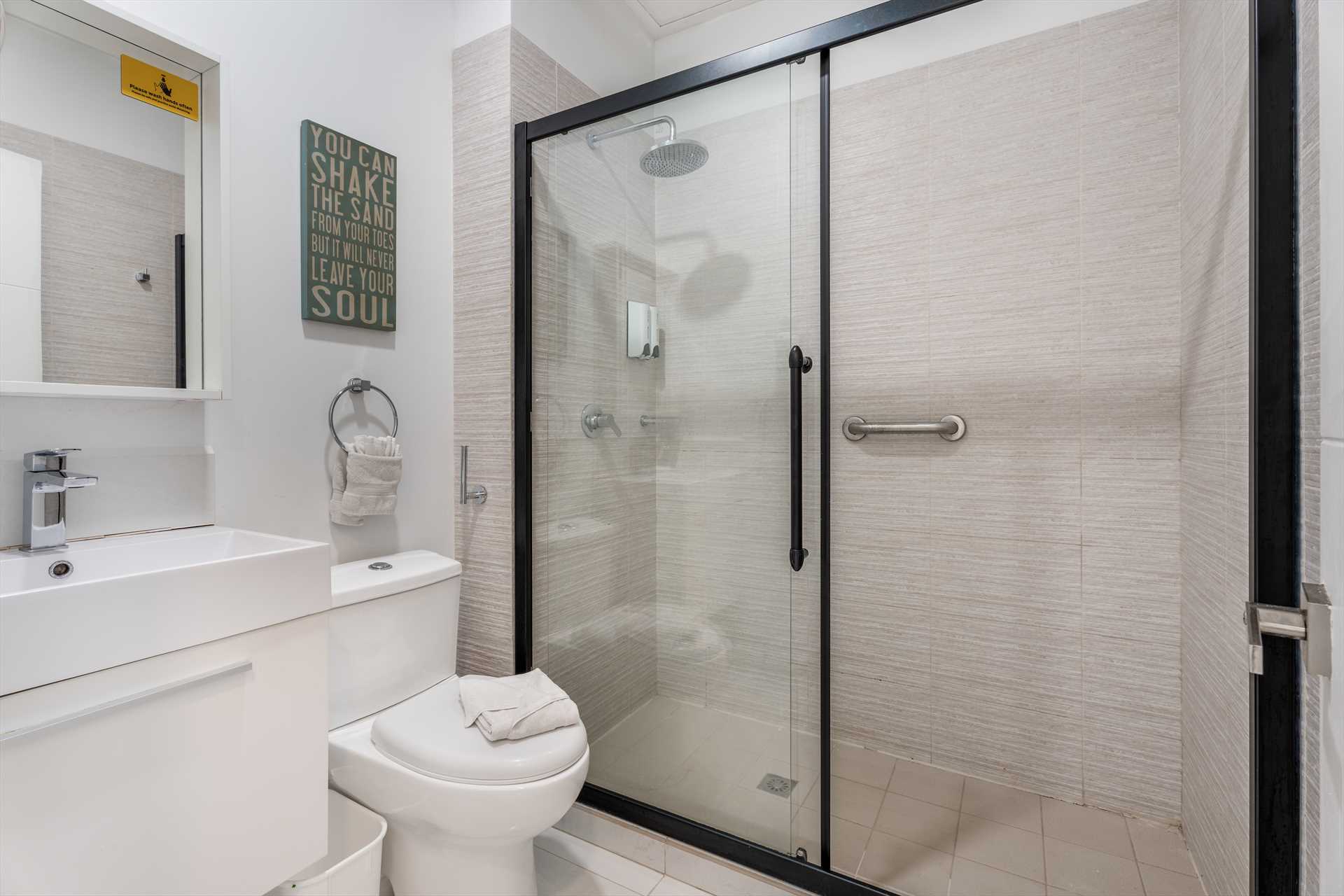 Island Breeze Two-bedroom condo - AL207