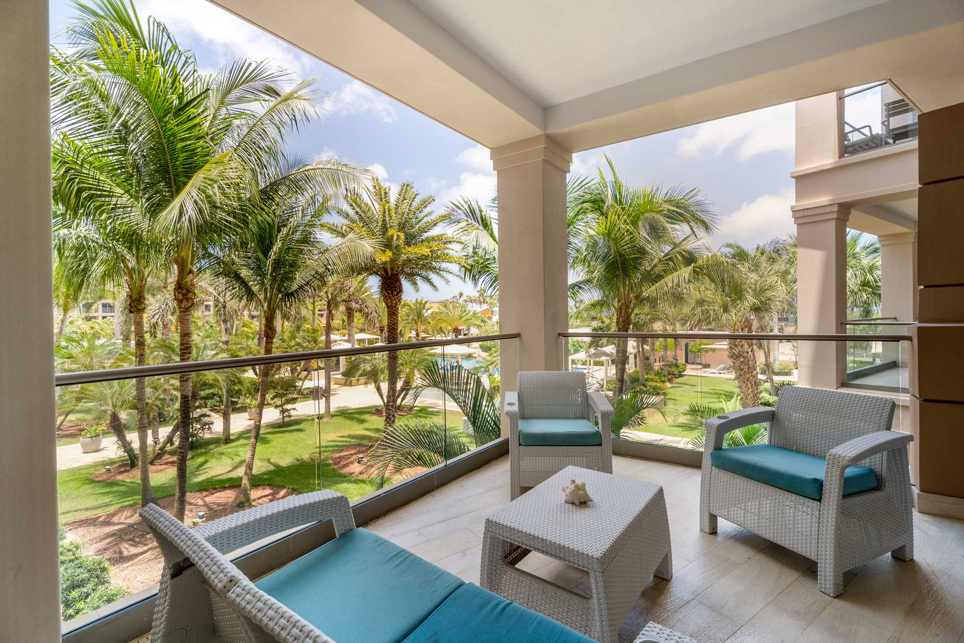 Elegance Cove Two-bedroom condo - LV206 thumbnail 4
