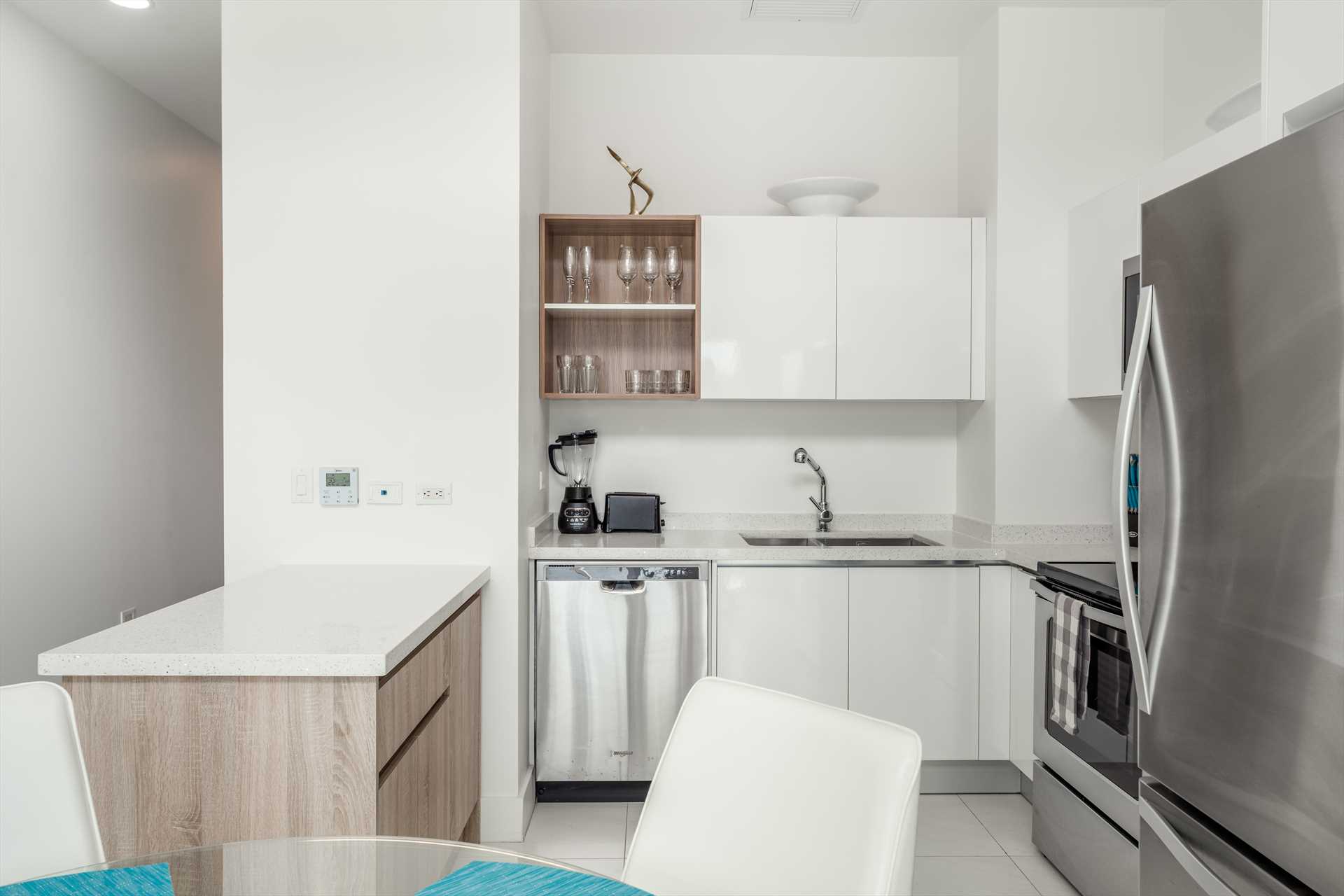 Island Pleasure Two+-bedroom loft condo - AL318