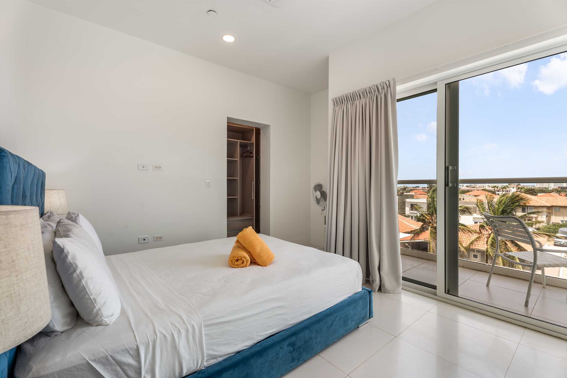 Island Pleasure Two+-bedroom loft condo - AL318
