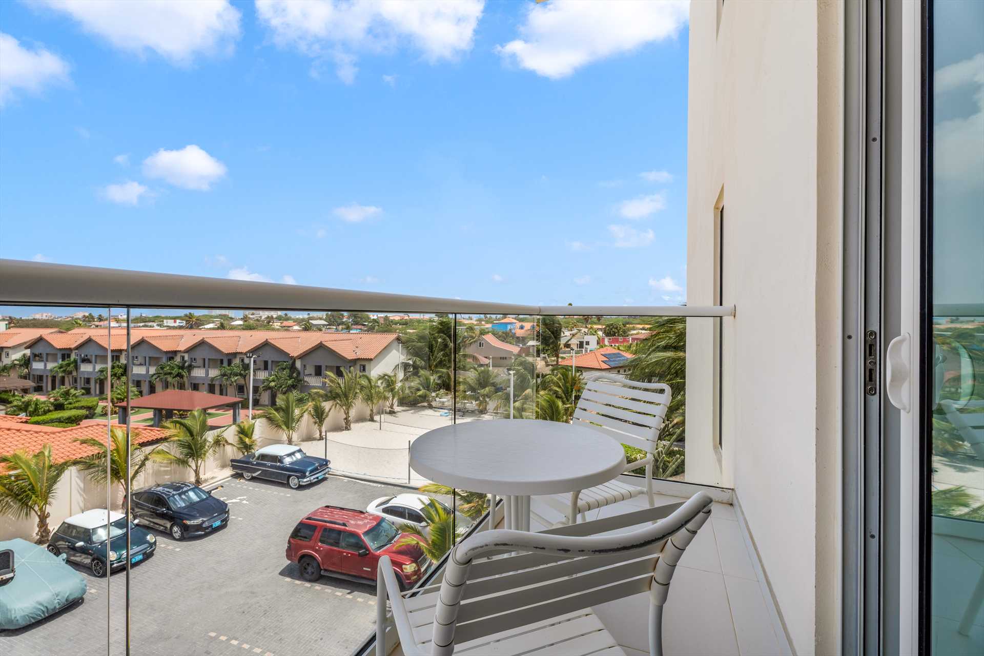 Island Pleasure Two+-bedroom loft condo - AL318