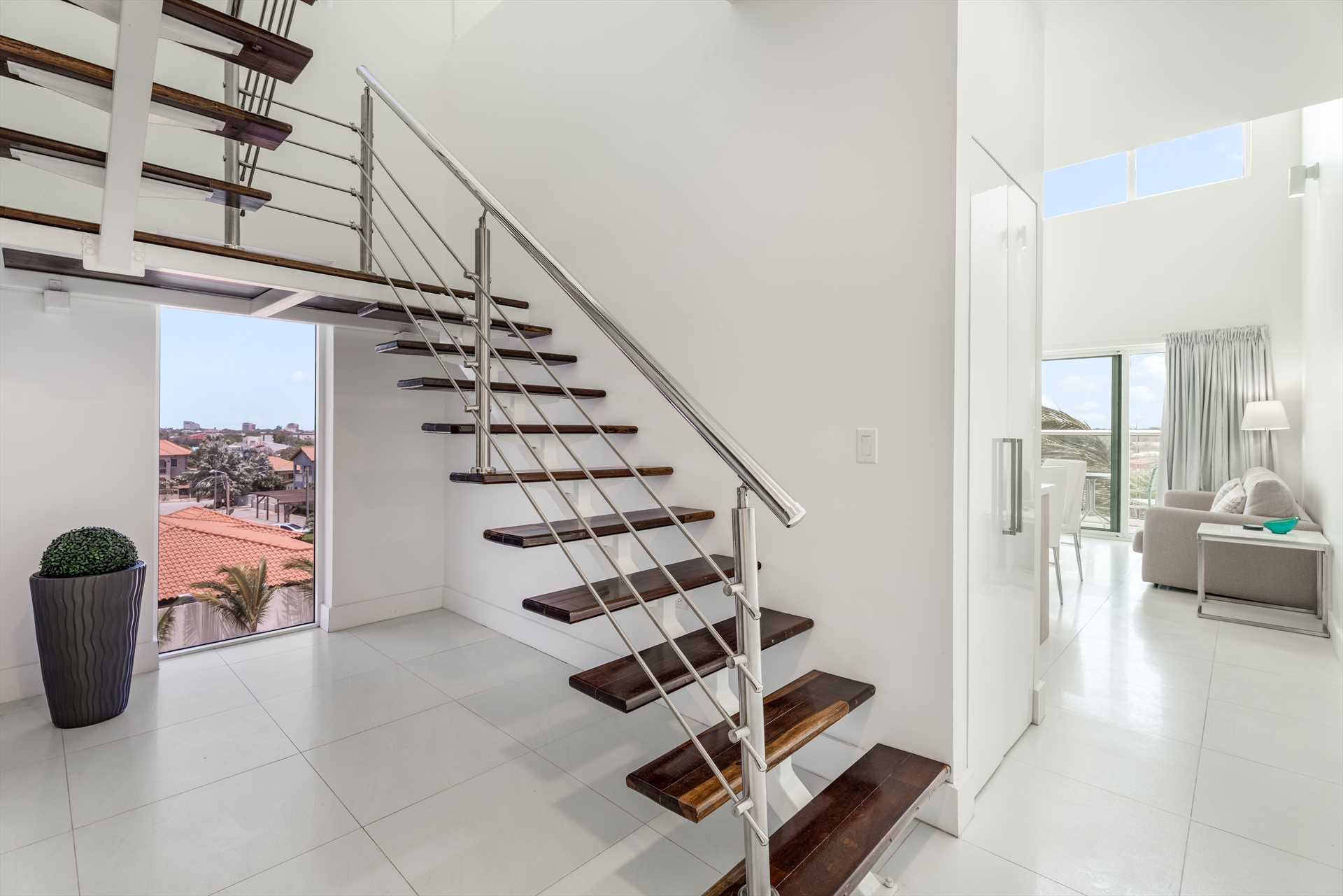 Island Pleasure Two+-bedroom loft condo - AL318