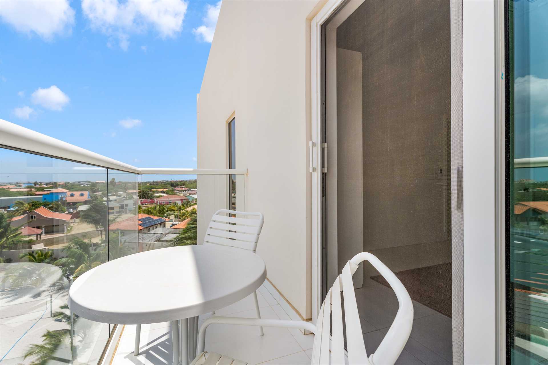 Island Pleasure Two+-bedroom loft condo - AL318