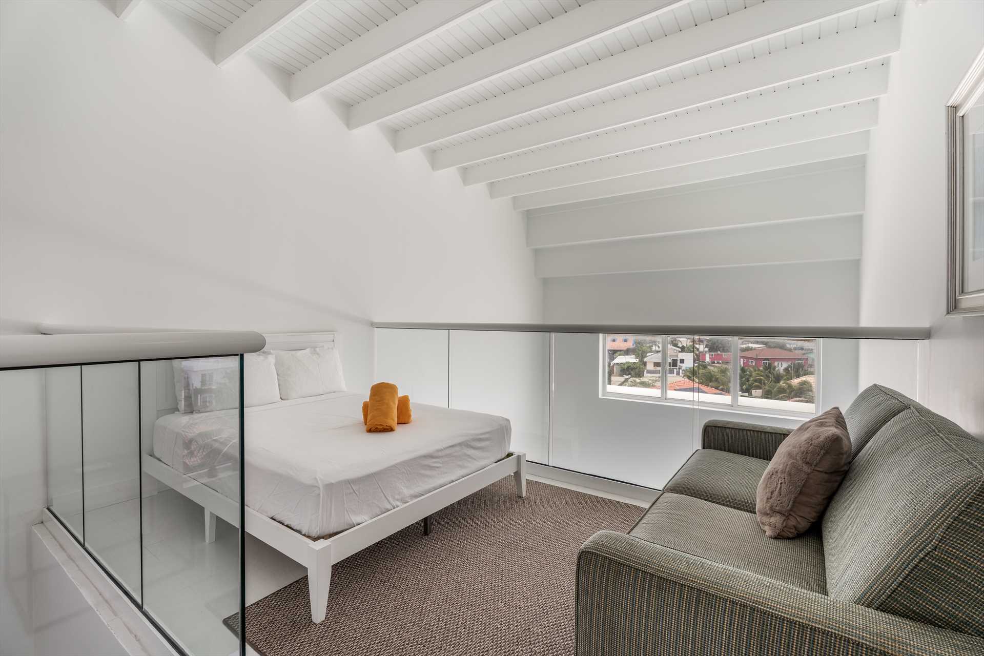 Island Pleasure Two+-bedroom loft condo - AL318