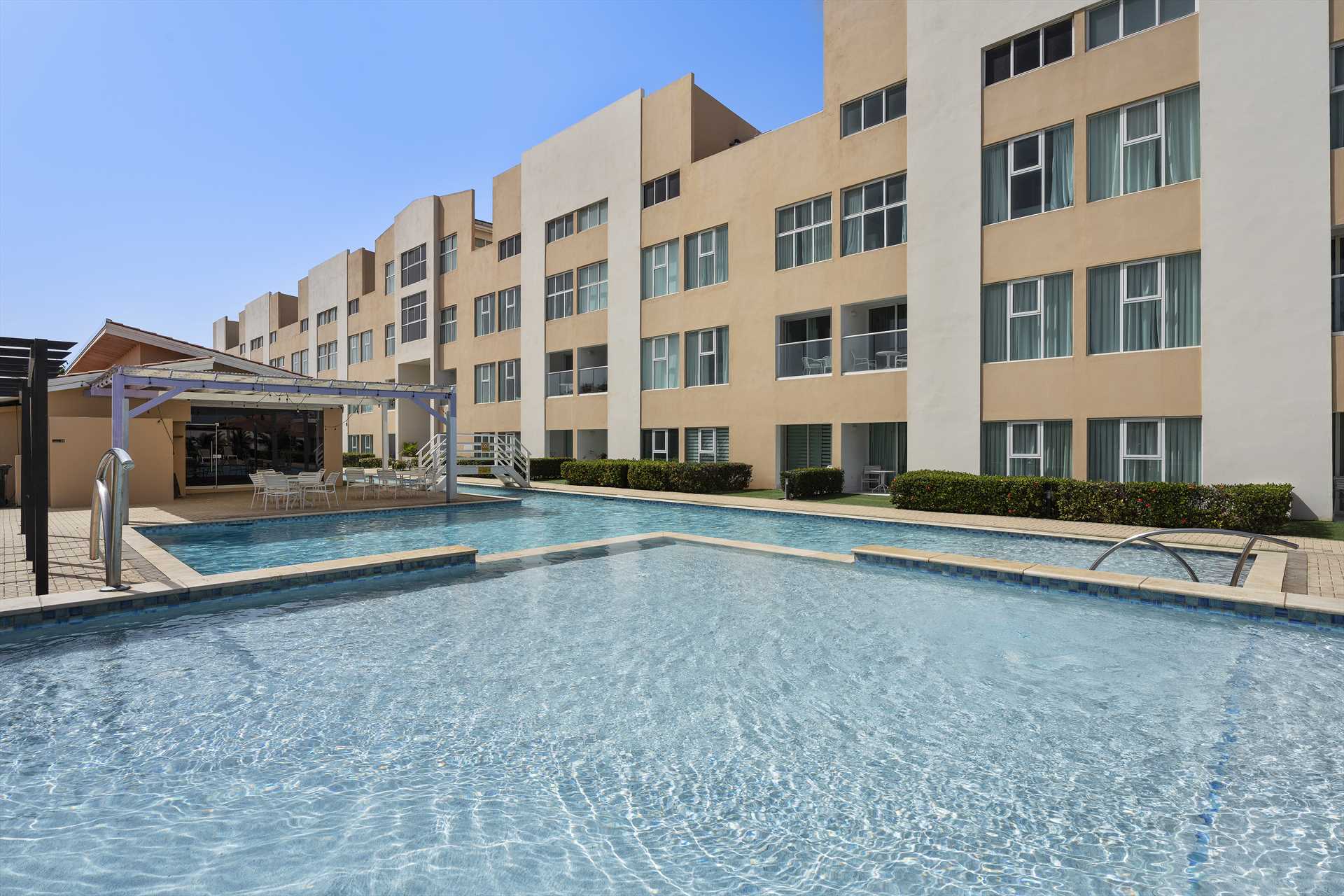 Vista Blue Two-bedroom condo - AL313