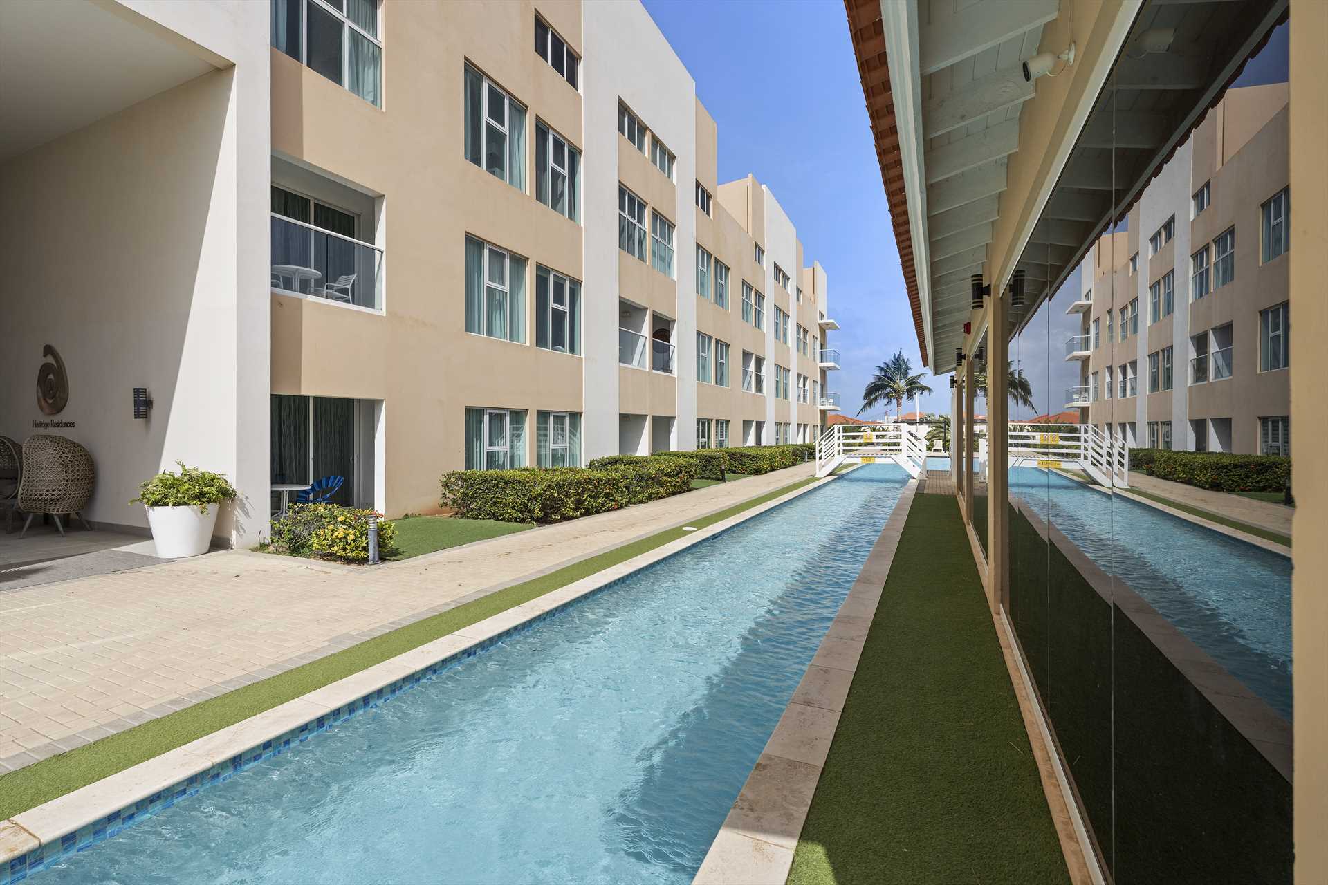 Vista Blue Two-bedroom condo - AL313