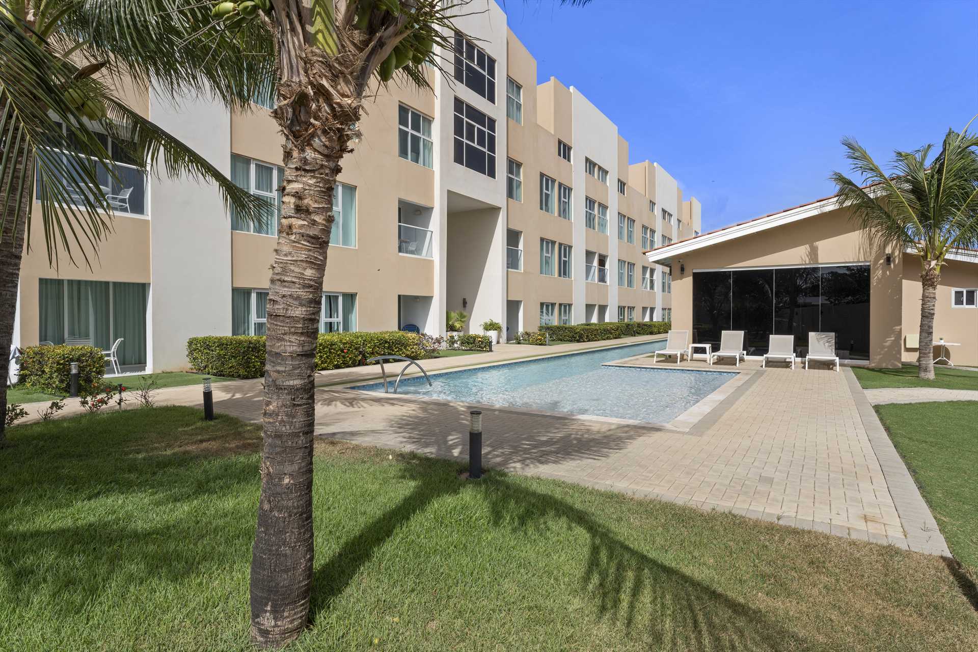 Vista Blue Two-bedroom condo - AL313